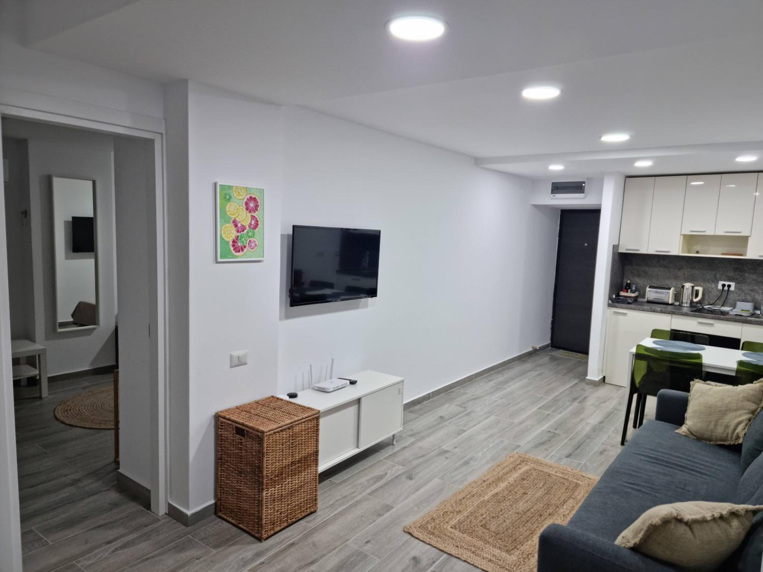OLIMP Sea View Apartments - The Sunny Apartment