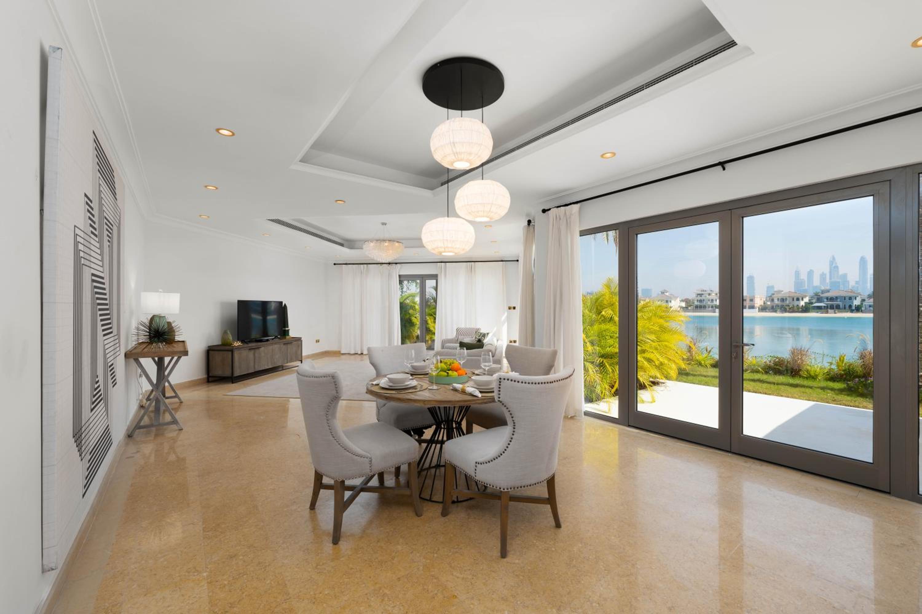 Maison Privee - Exclusive Villa with Private Pool, Garden & Beach