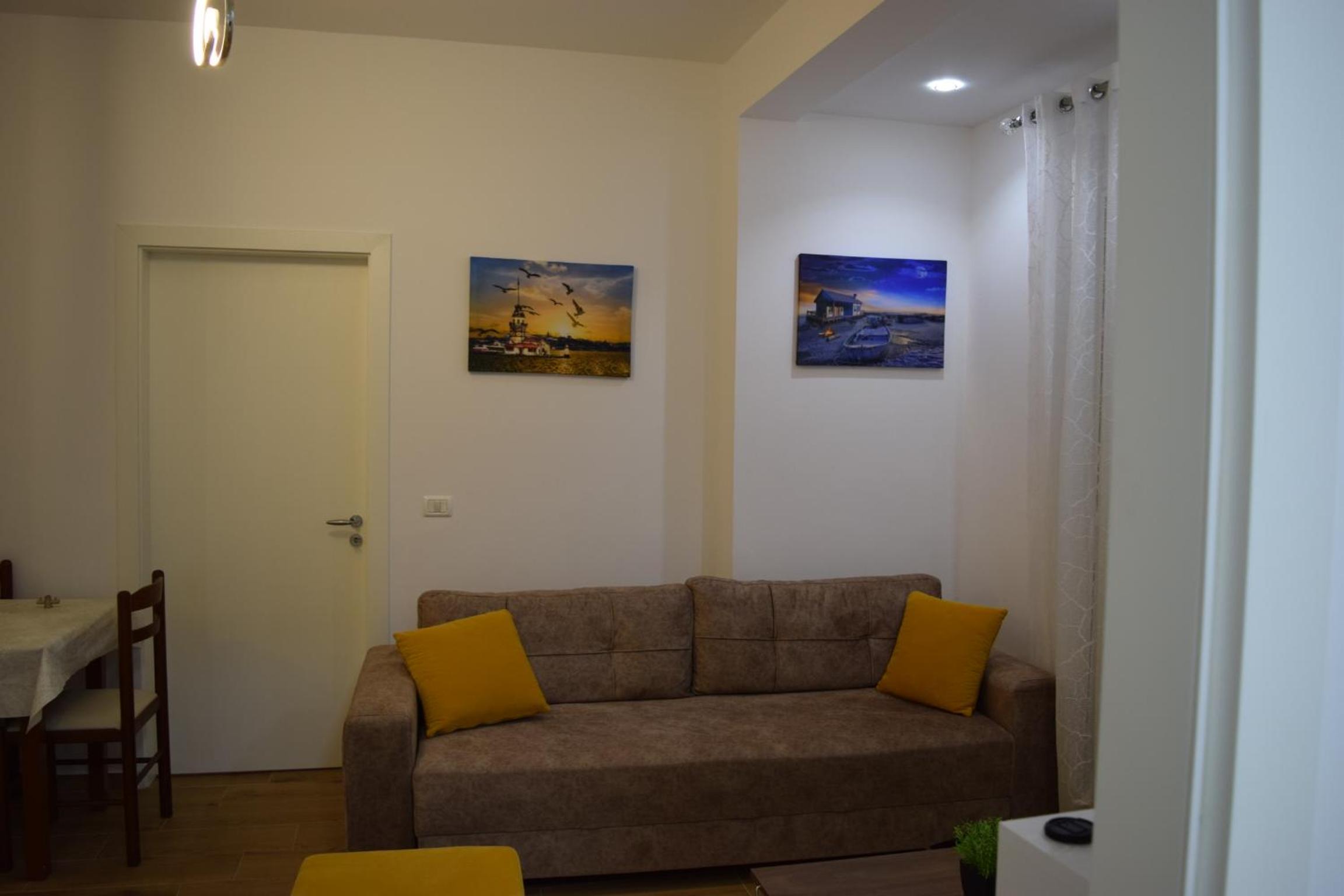 Matia Apartments photo 4