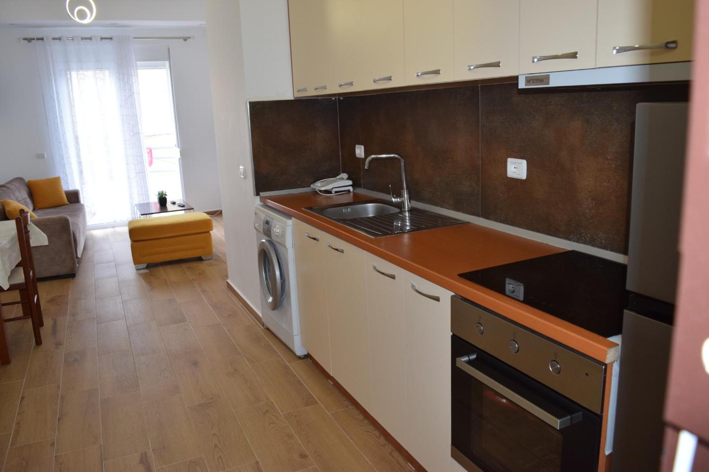 Matia Apartments photo 5