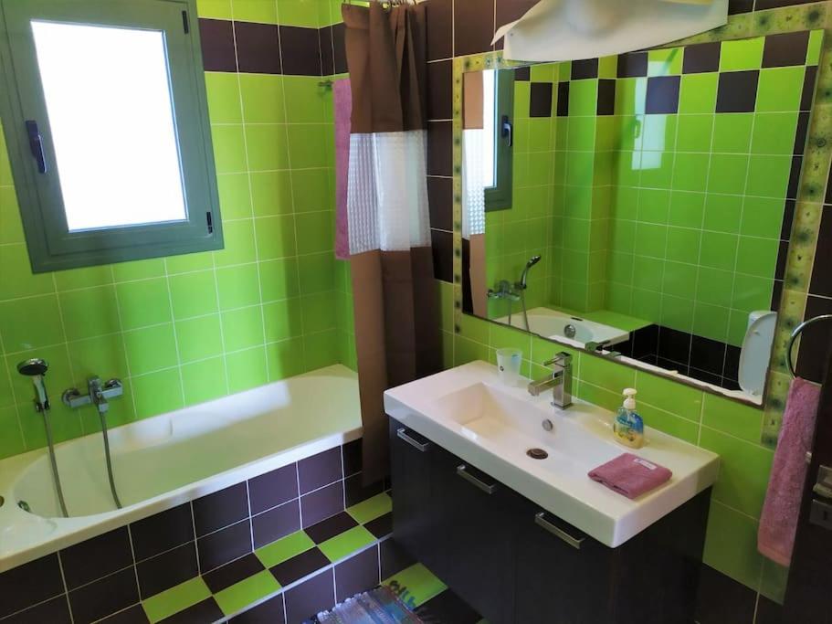 Roundabout apartment