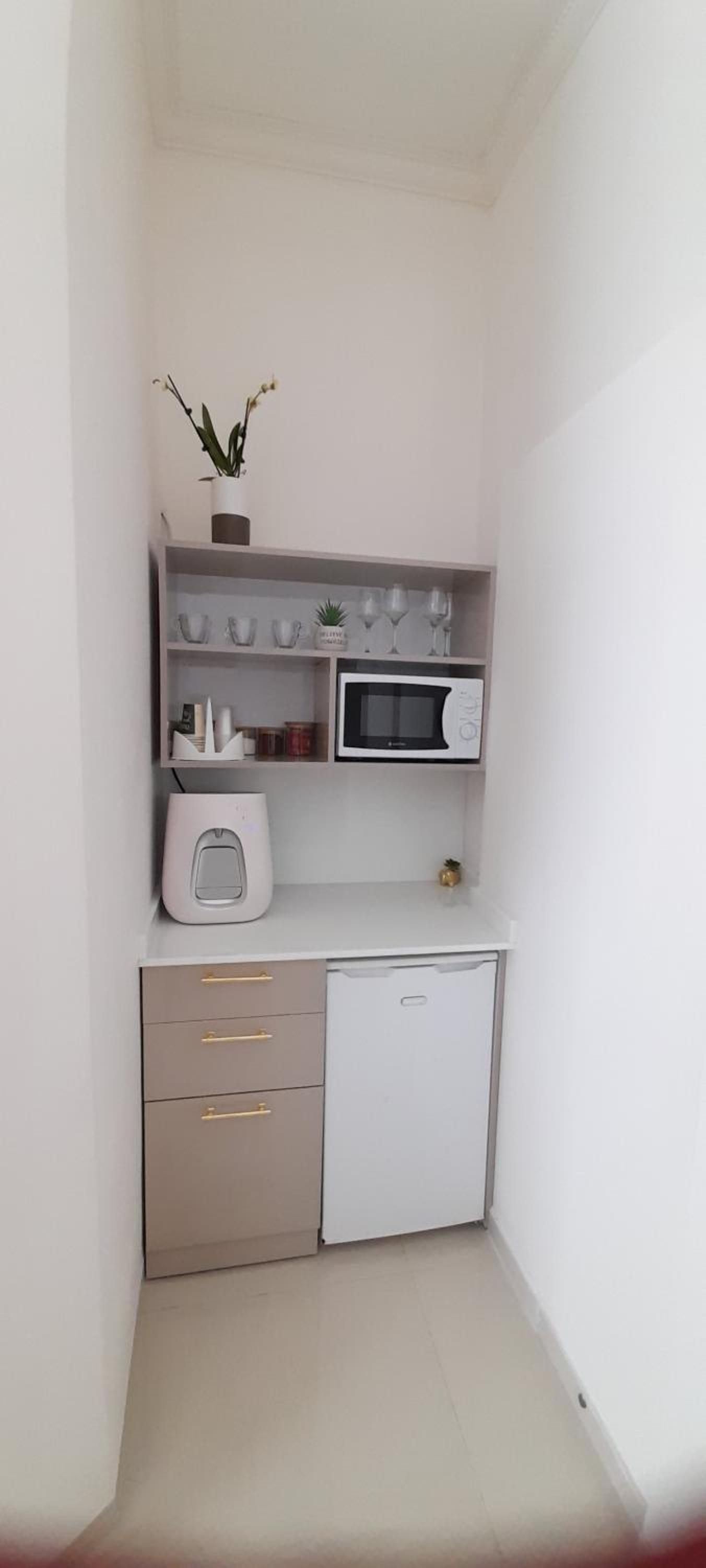 Regina's place