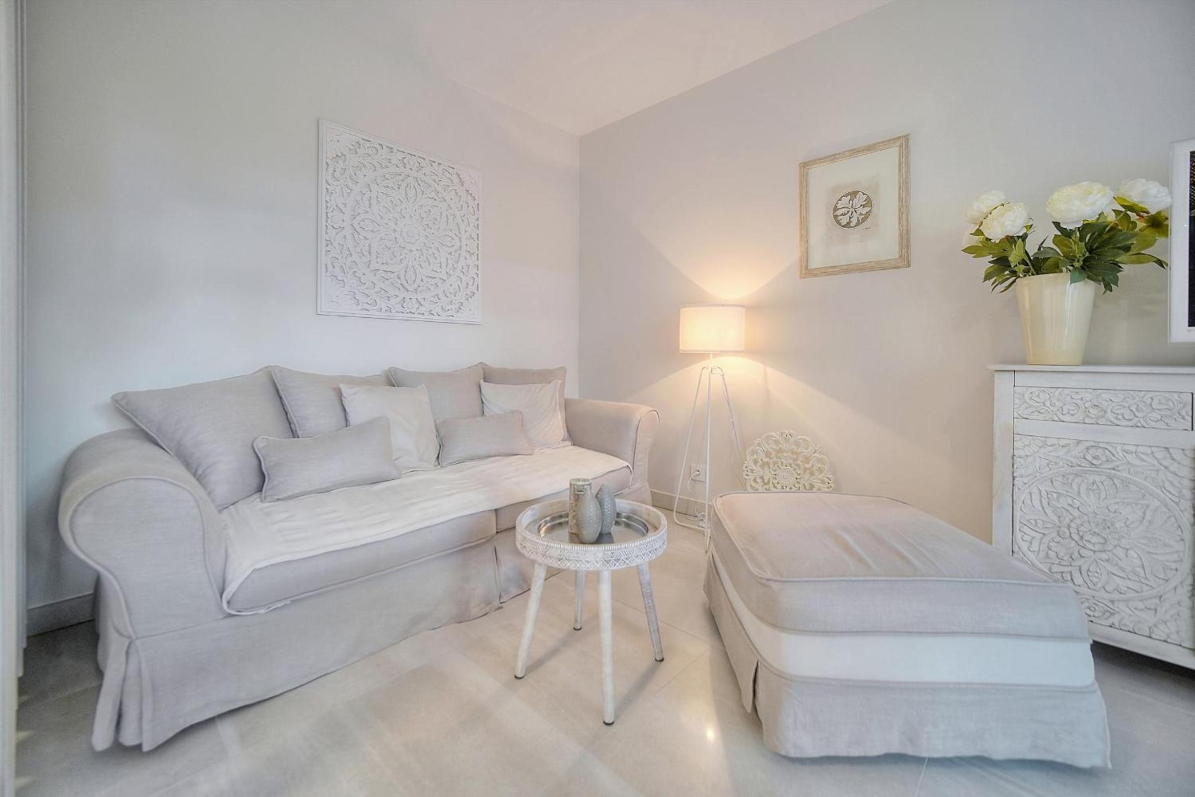 IMMOGROOM - Terrace - Bikes - BBQ - Parking - AC photo 2