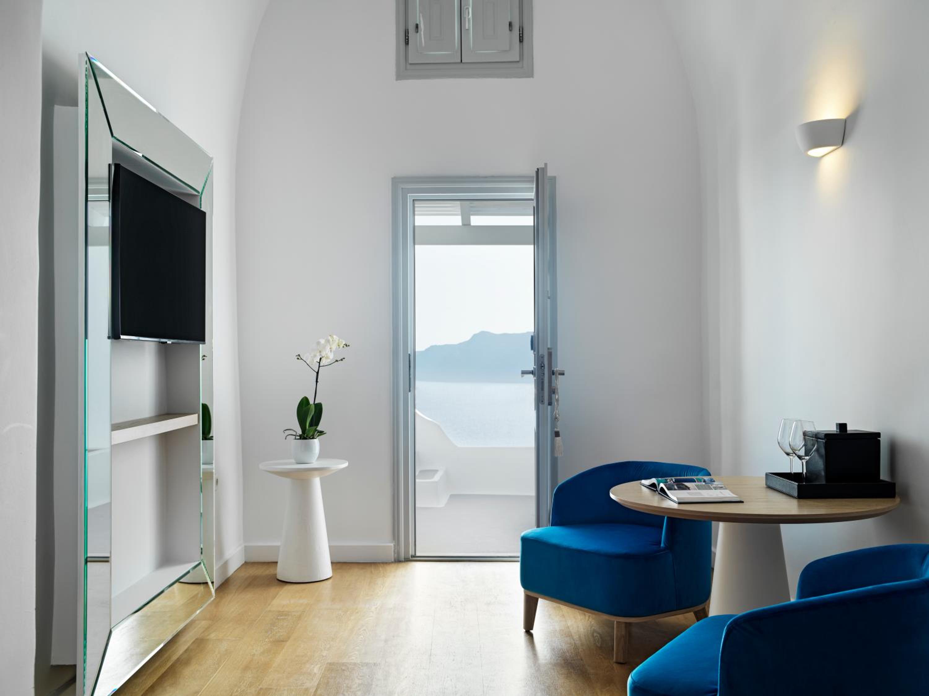 Oia Vacations - Katikies Santorini - The Leading Hotels Of The World - Property Image 7