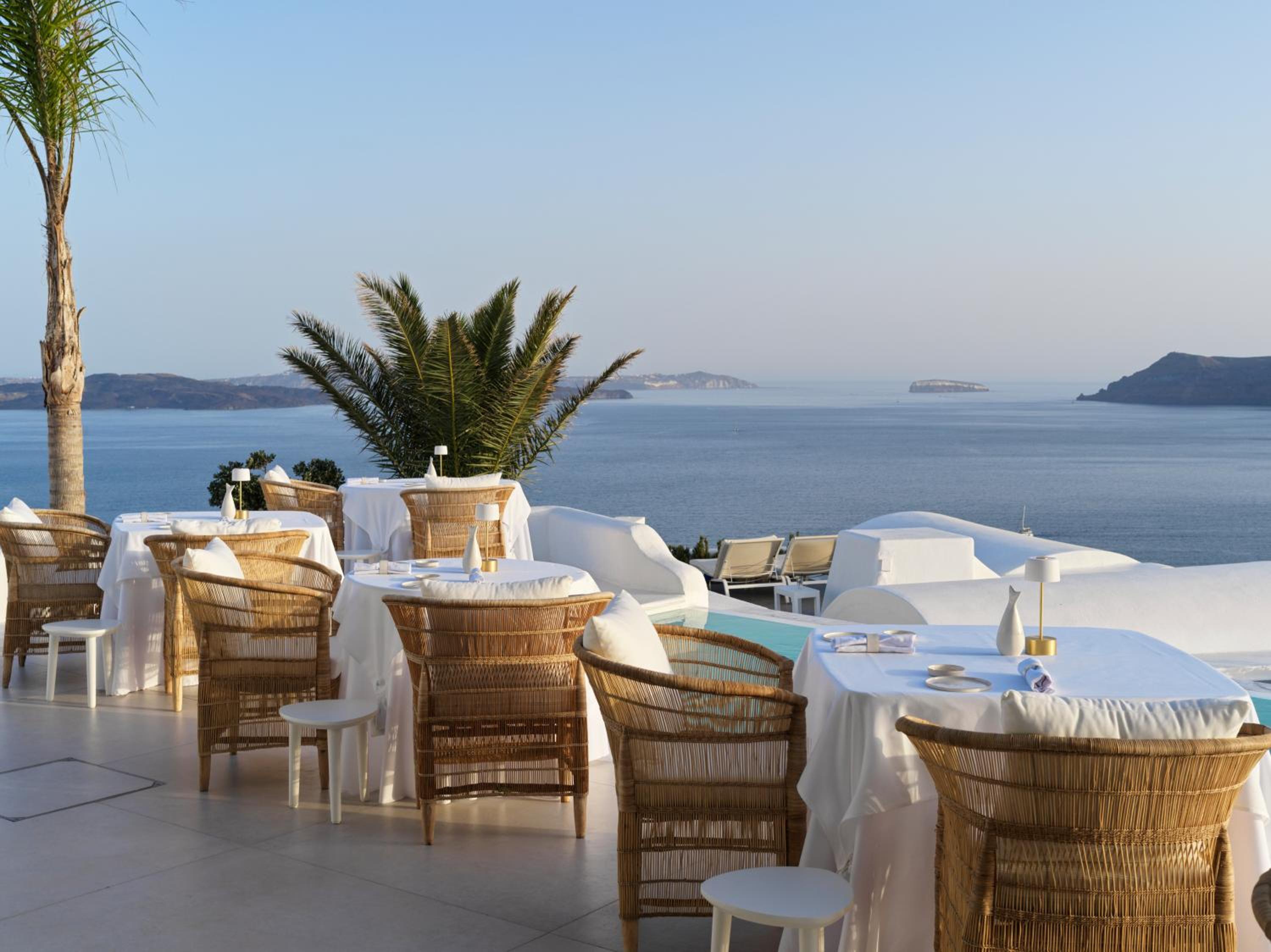 Oia Vacations - Katikies Santorini - The Leading Hotels Of The World - Property Image 4