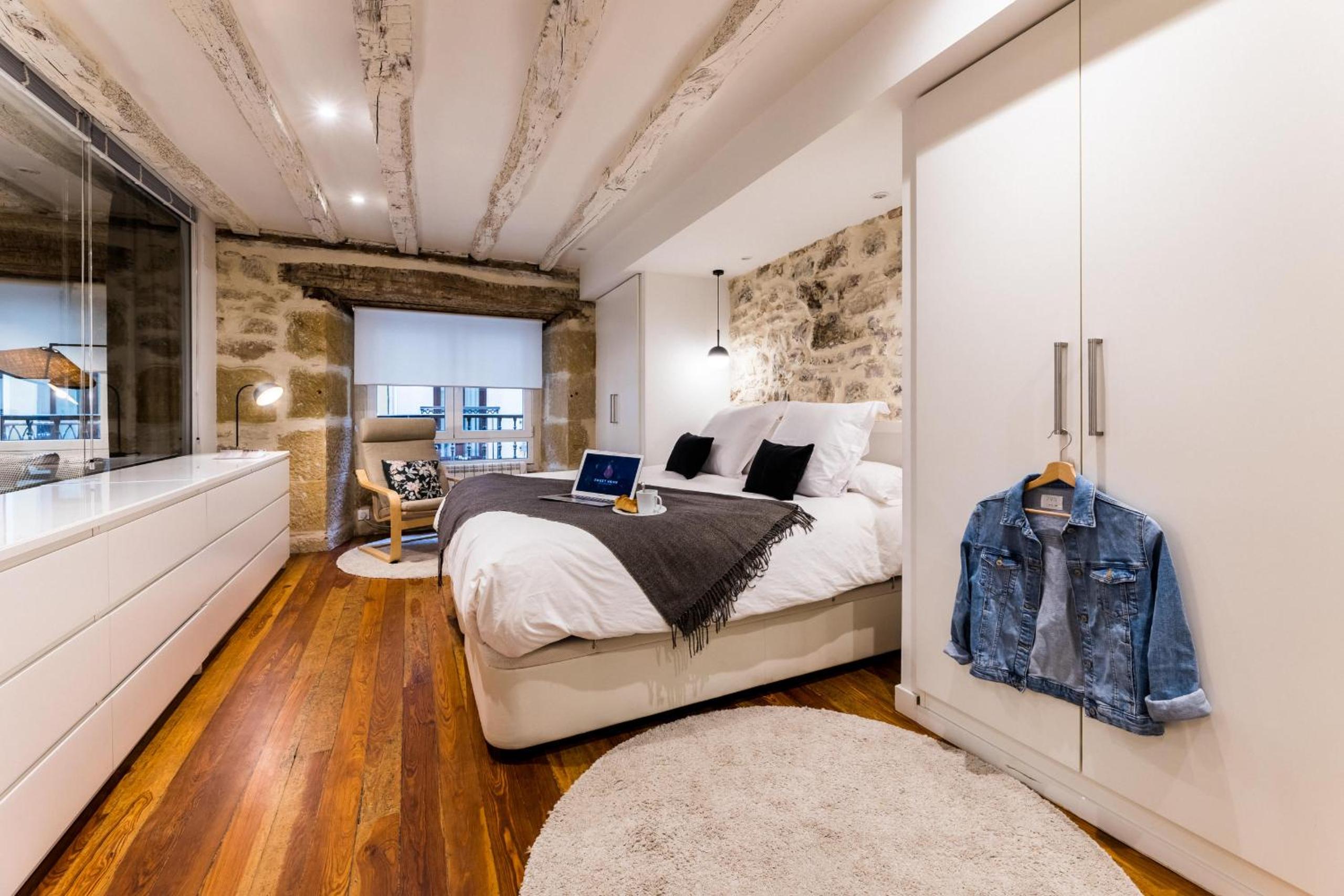 AMELIA by SWEET HOME SAN SEBASTIAN