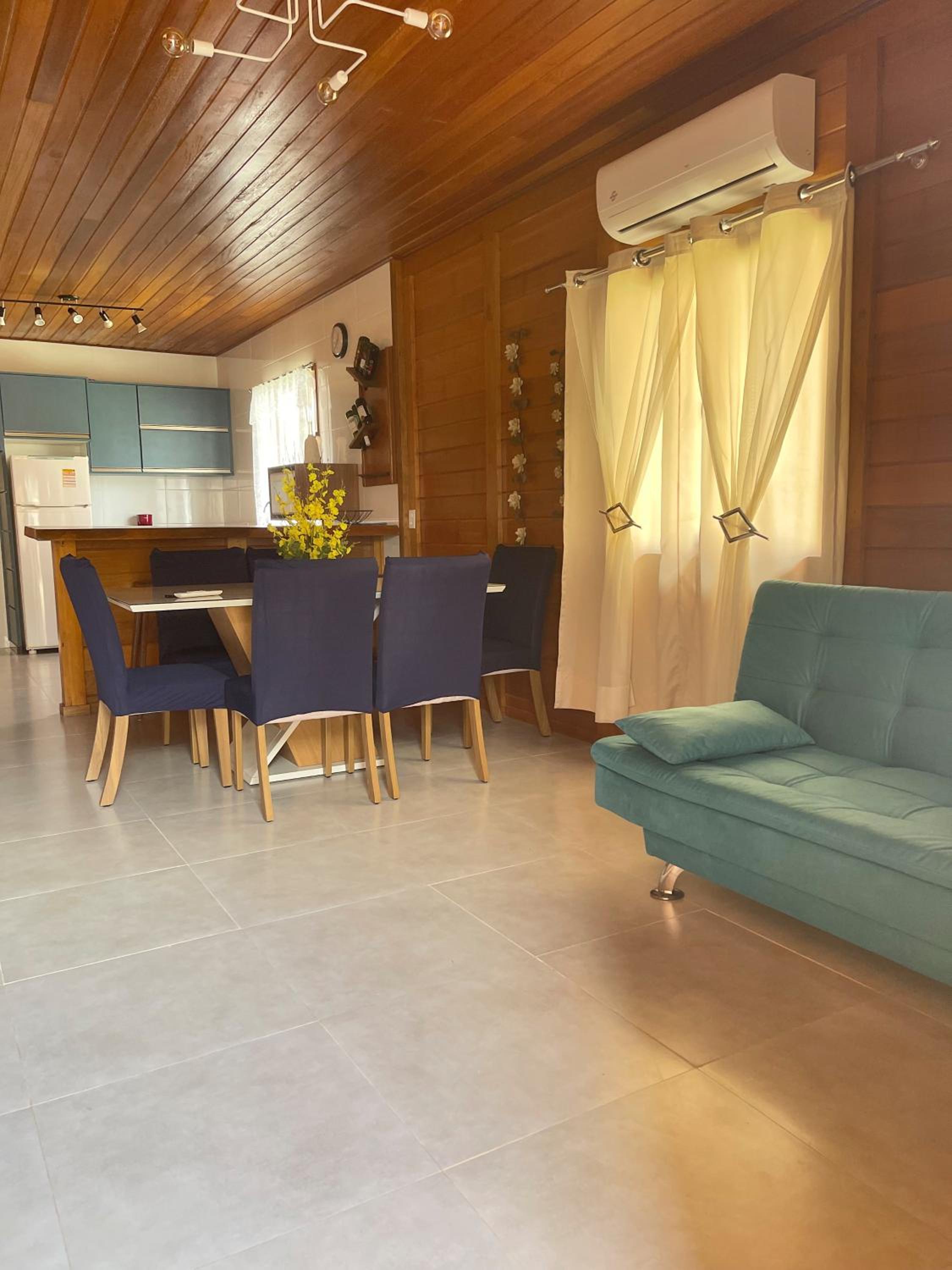 Millicent Residence - Chalet Milly e Chalet Iris - Itaoca Praia - ES