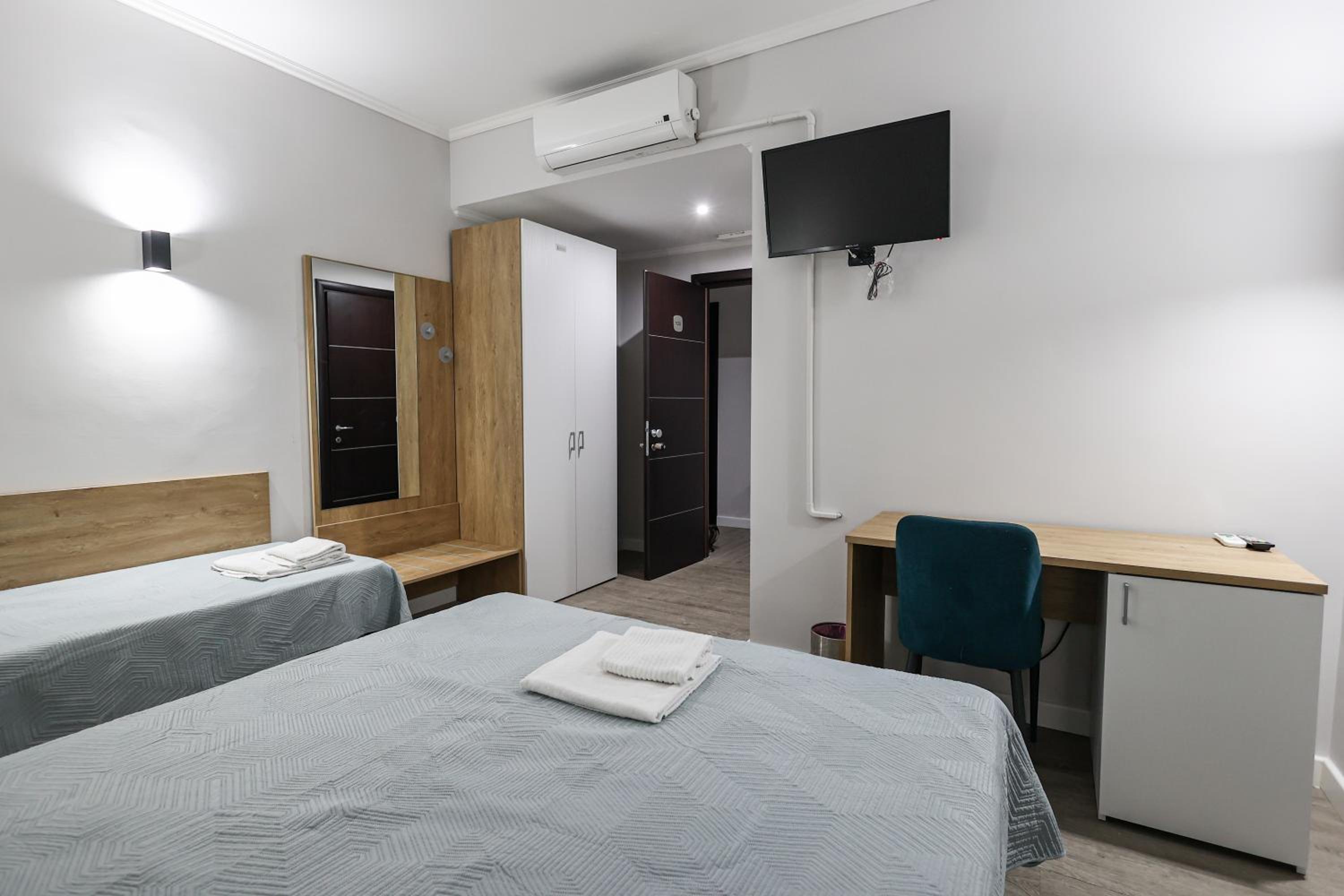 hotel room