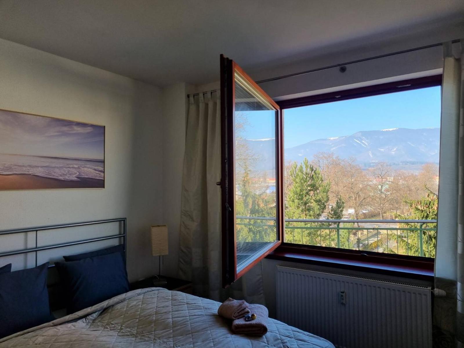 Central business apartment - FREE PARKING view 2