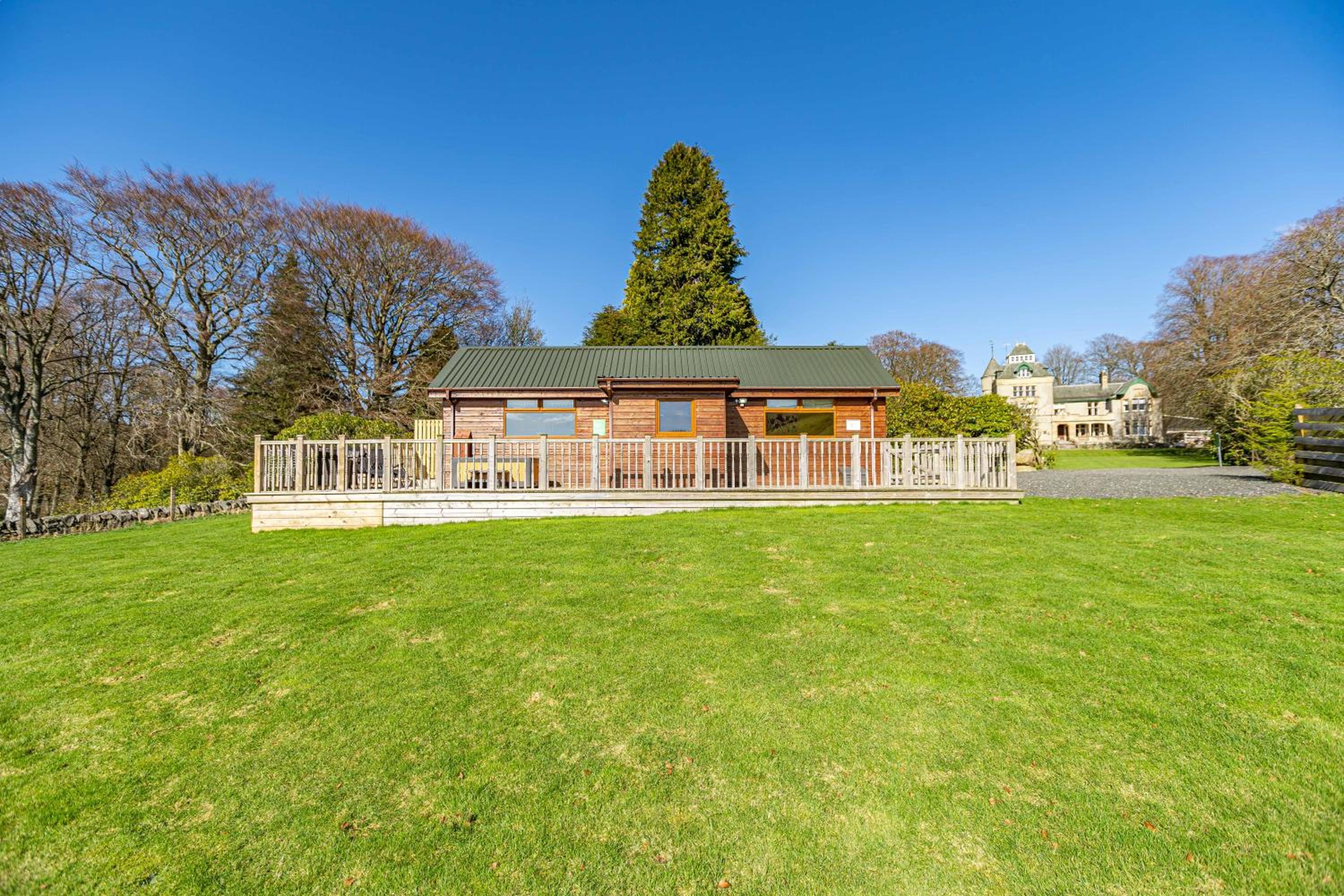 Hotel Pine Marten Lodge With Hot Tub