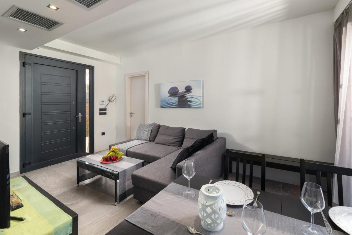 Harmony Residences Pool villas view 3