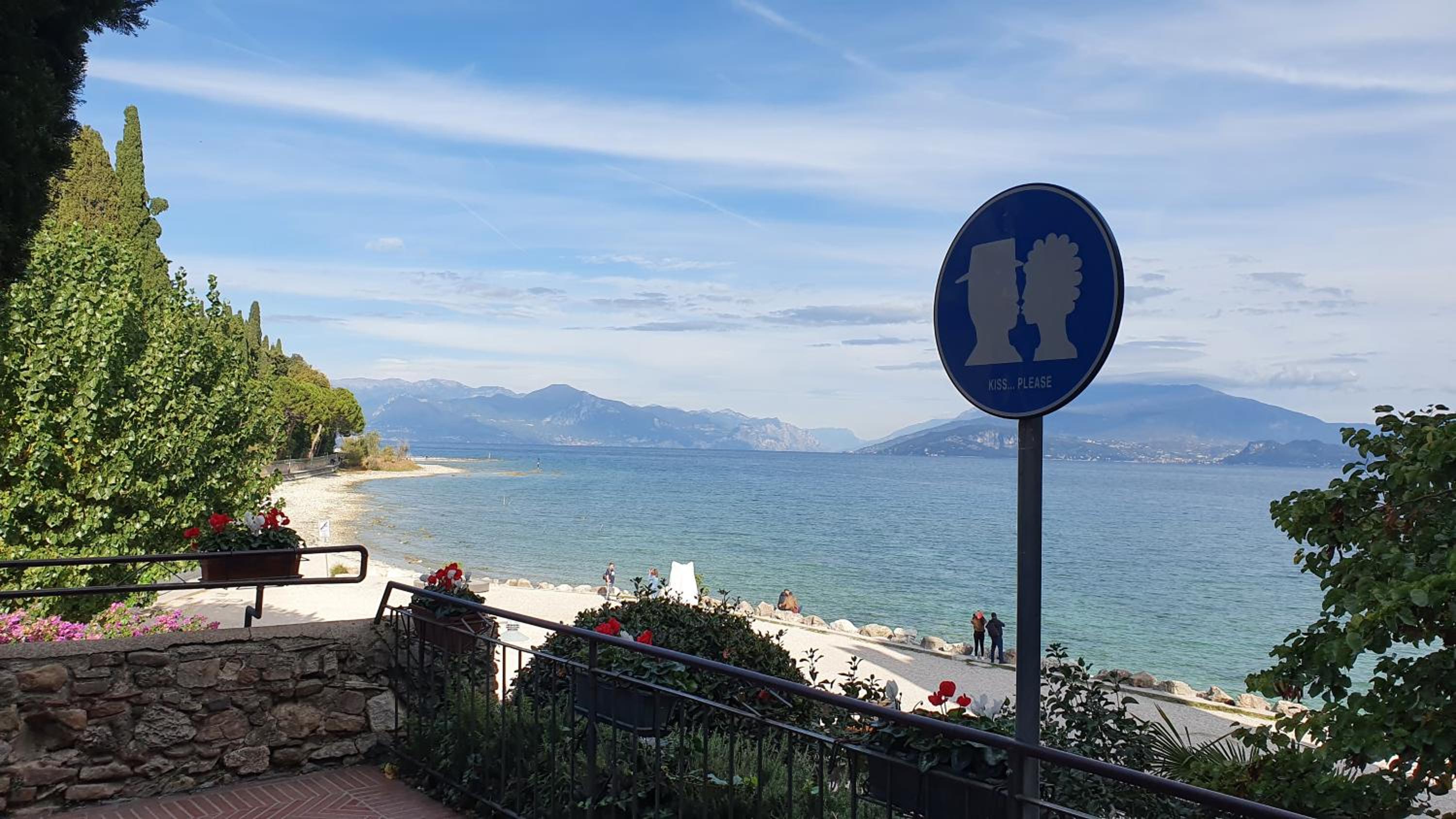 Domus by the Castle - Sirmione4u view 2