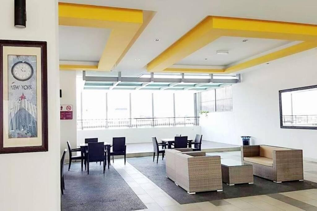 Ipoh town Santorini @majestic condo 6 pax photo 3