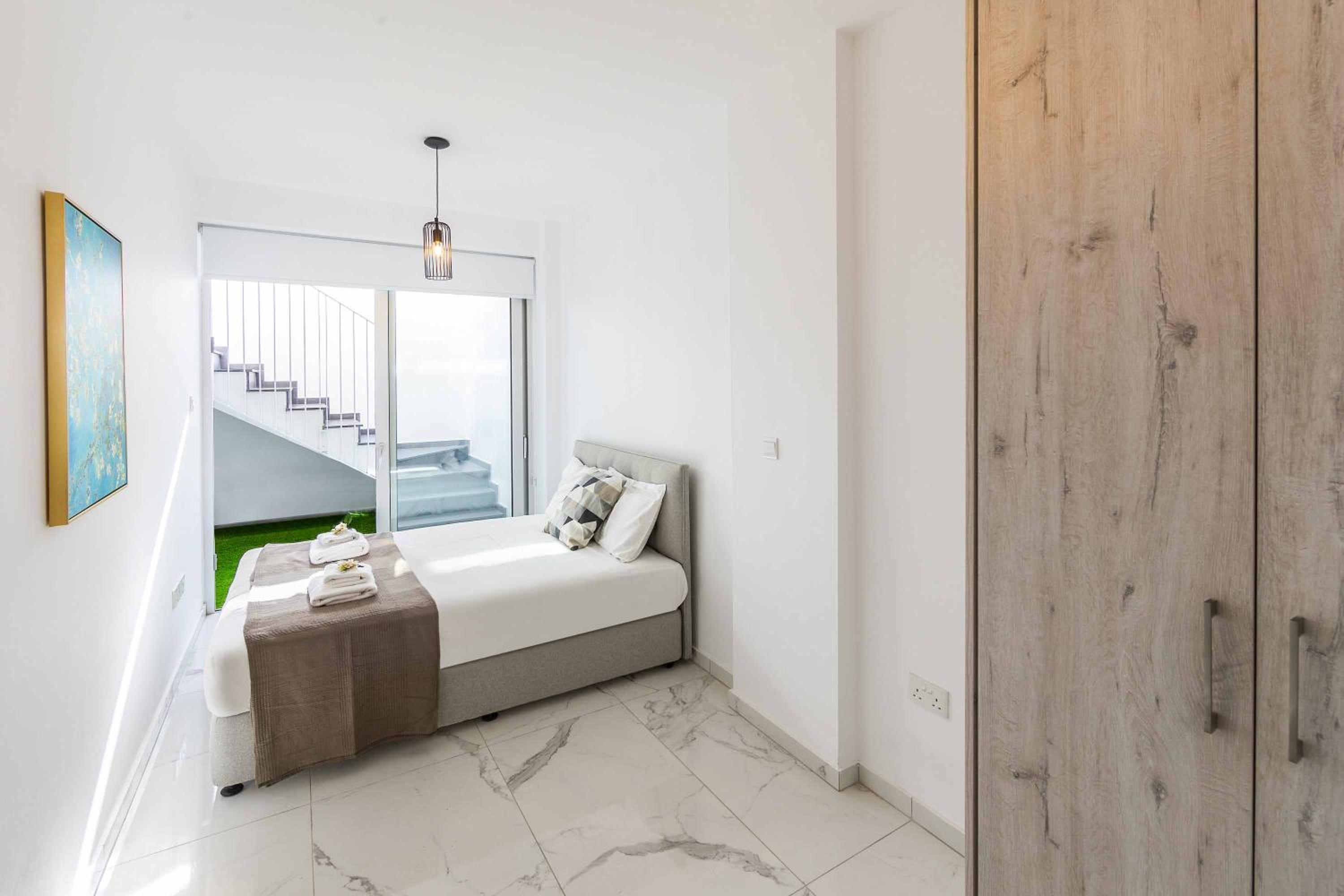 Olivine Pearl 16