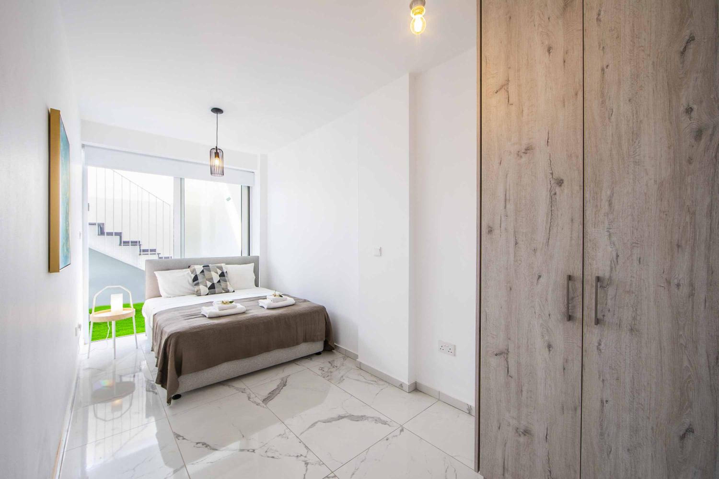 Olivine Pearl 16