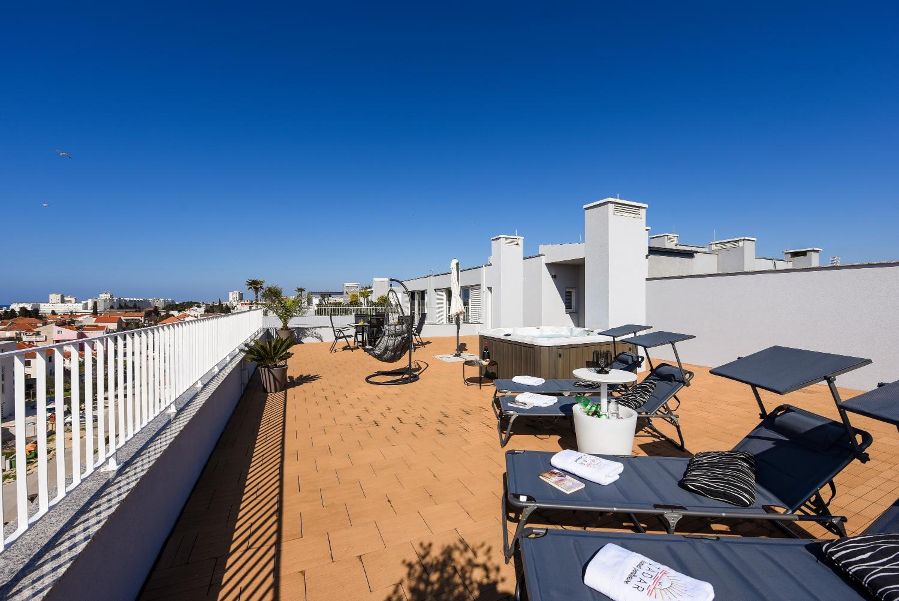 Zadar Sunset Penthouse with spectacular view and jacuzzi