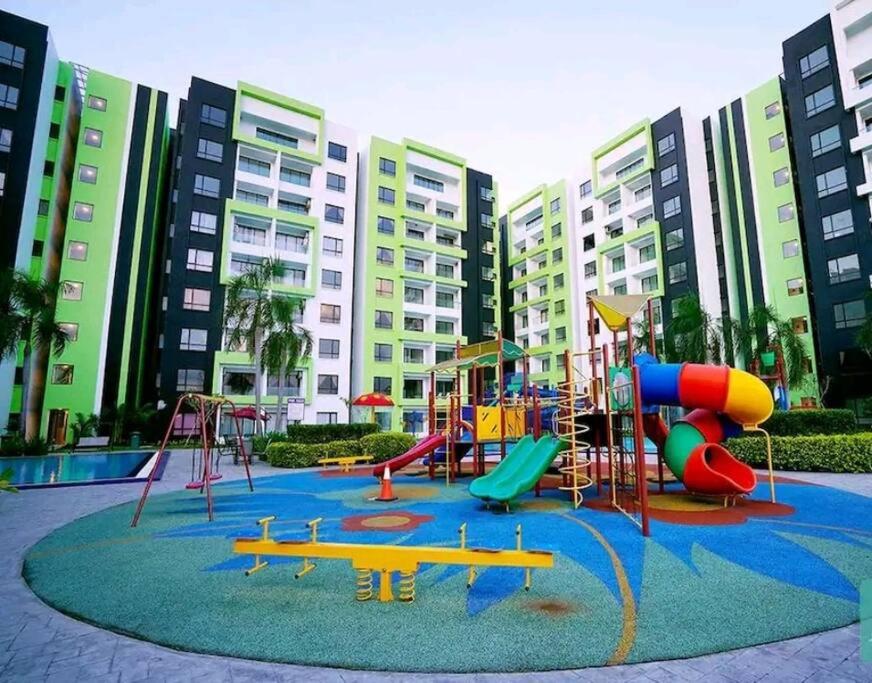 Ipoh Manhattan waterpark safari-12pax(projector) photo 6