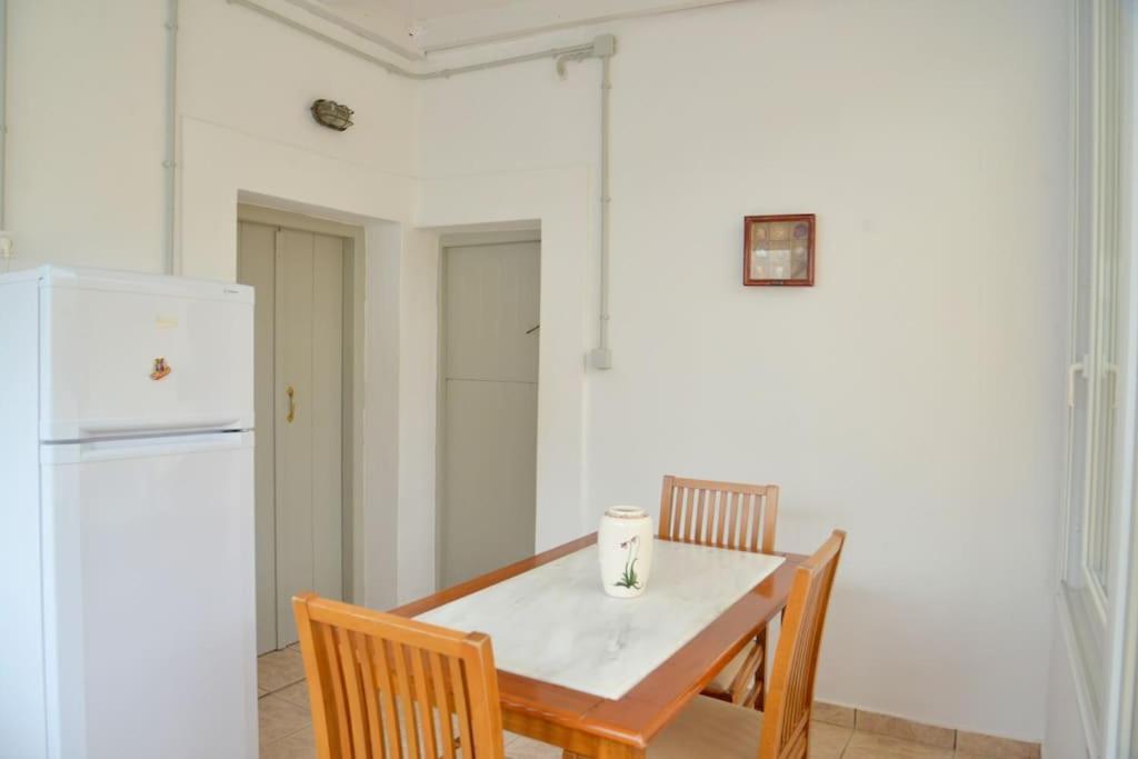 Milos Apartments Kardapis Upper Floor view 3
