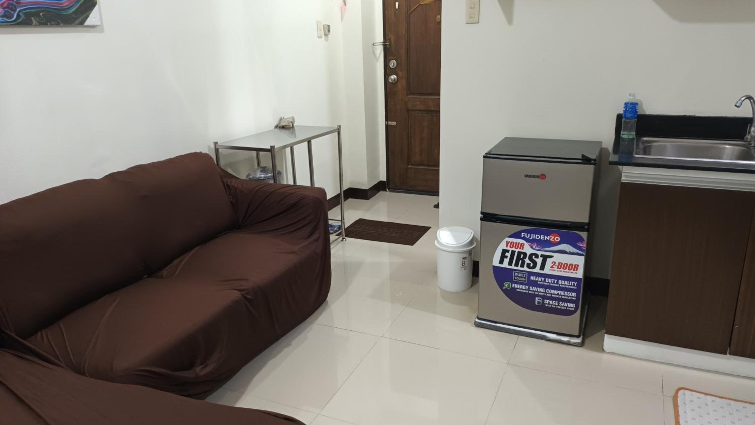 Impeccable 1-Bed Studio in Paranaque City view 2