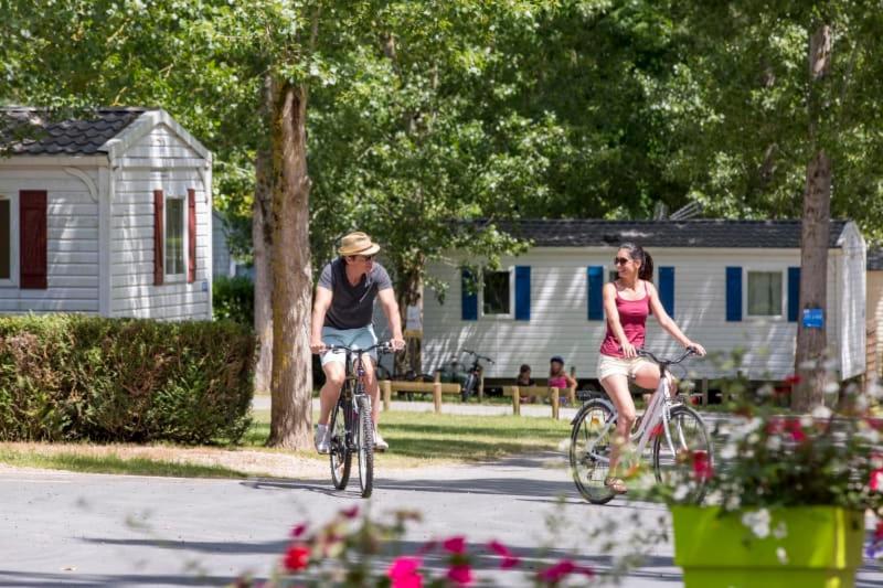 Camping Officiel Siblu Domaine de Dugny