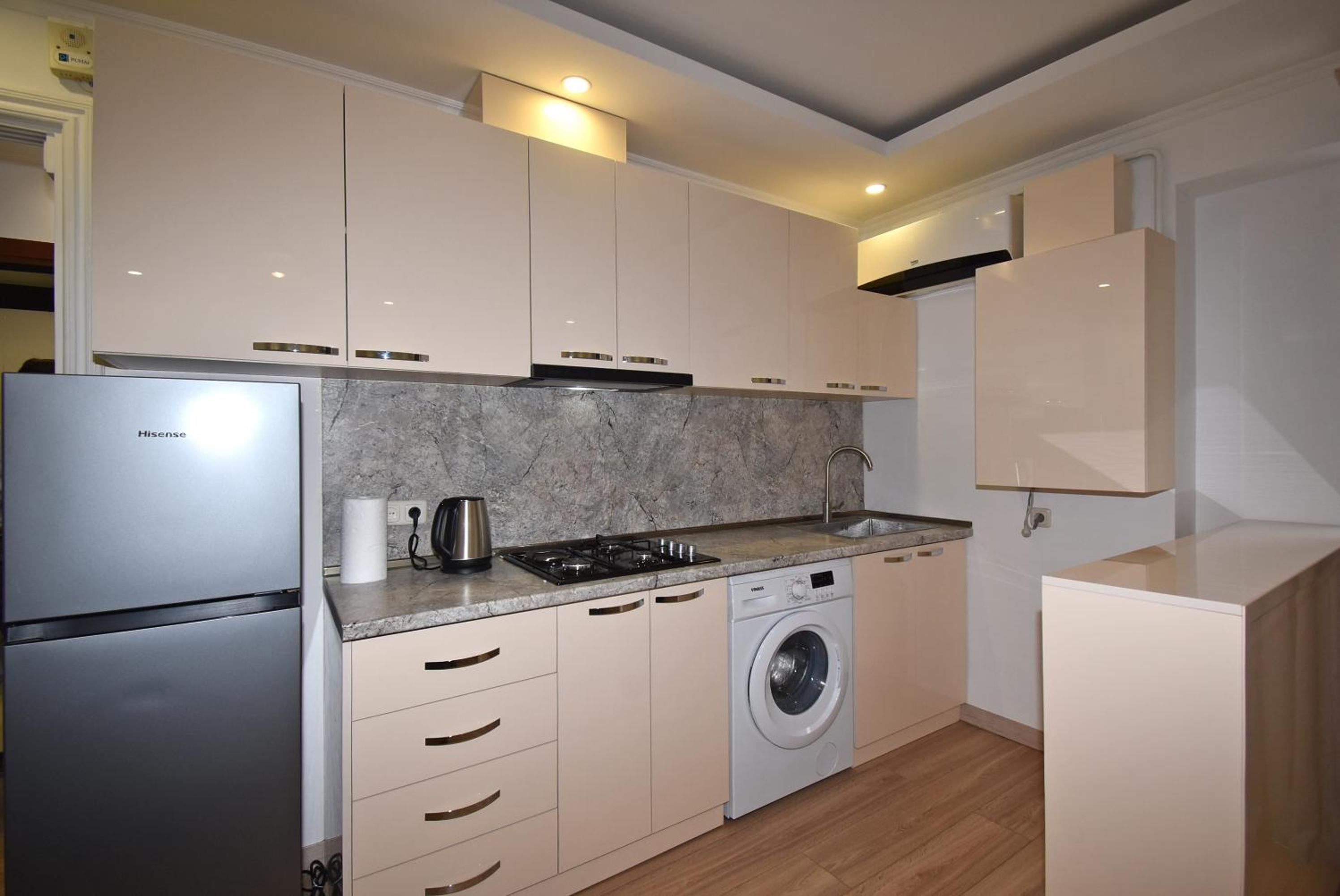 19Tumanyan Excellent apartment in the centre of capital