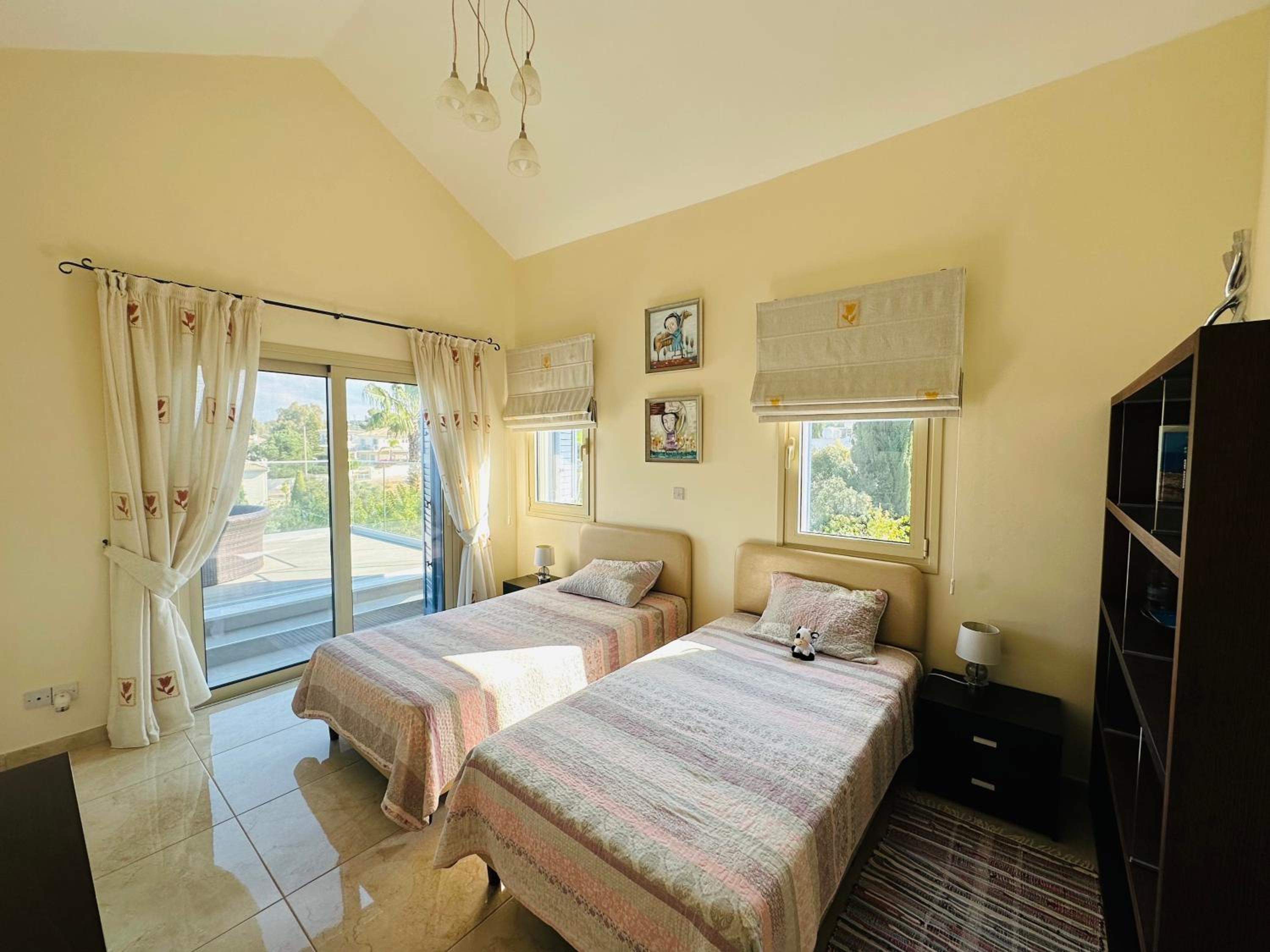 Beach Villa Elena