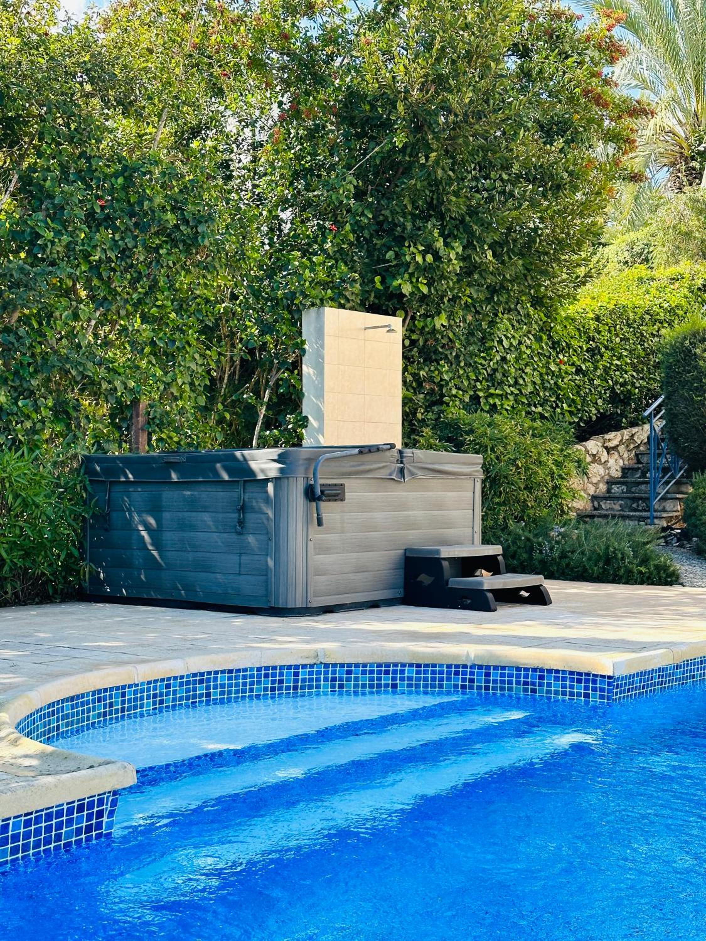 Beach Villa Elena