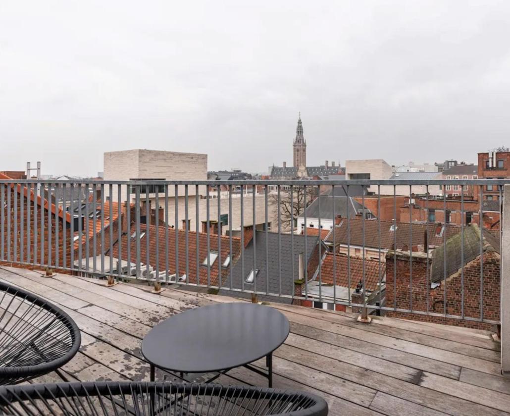 New apartment with big terrace and great views!
