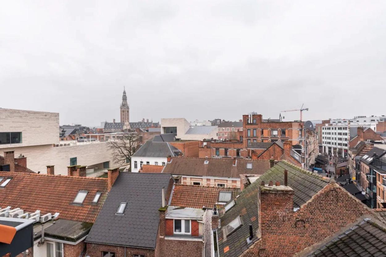 New apartment with big terrace and great views!