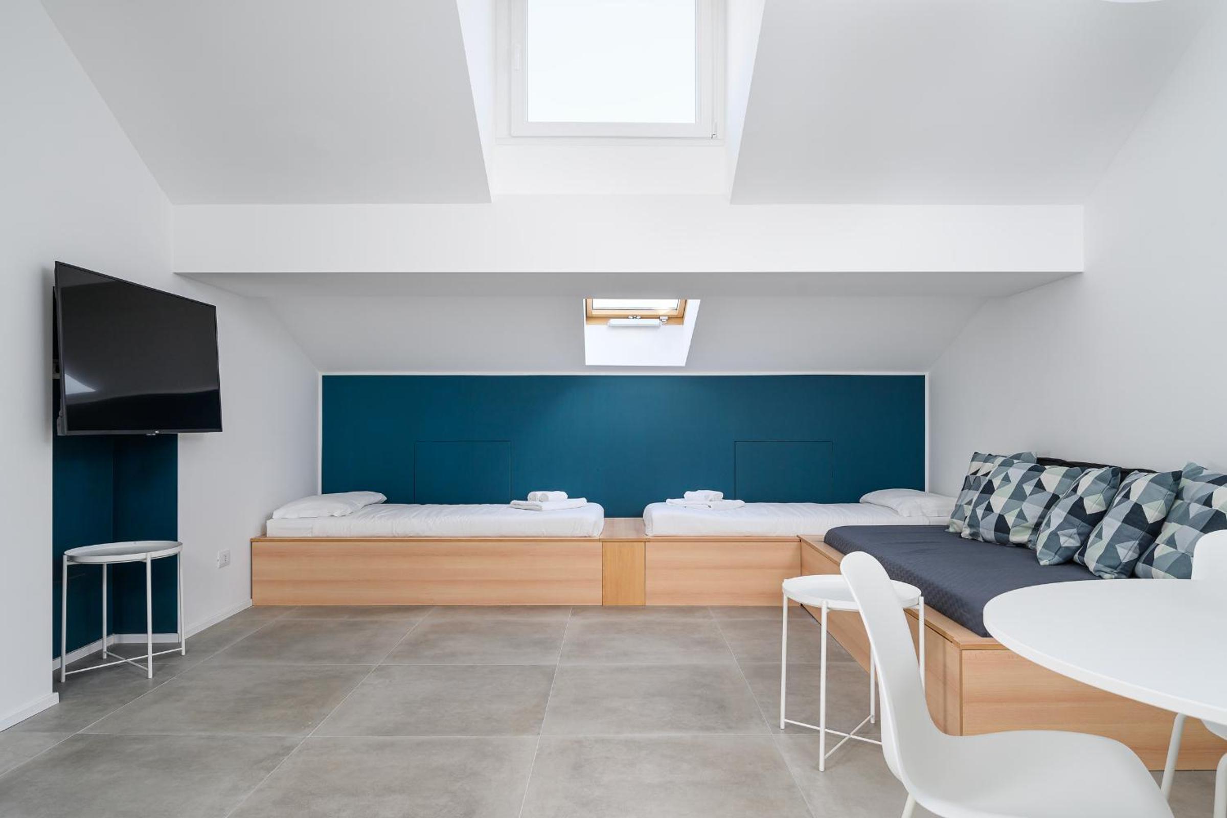 Design Attic porta venezia centrale 65m2 - self check-in