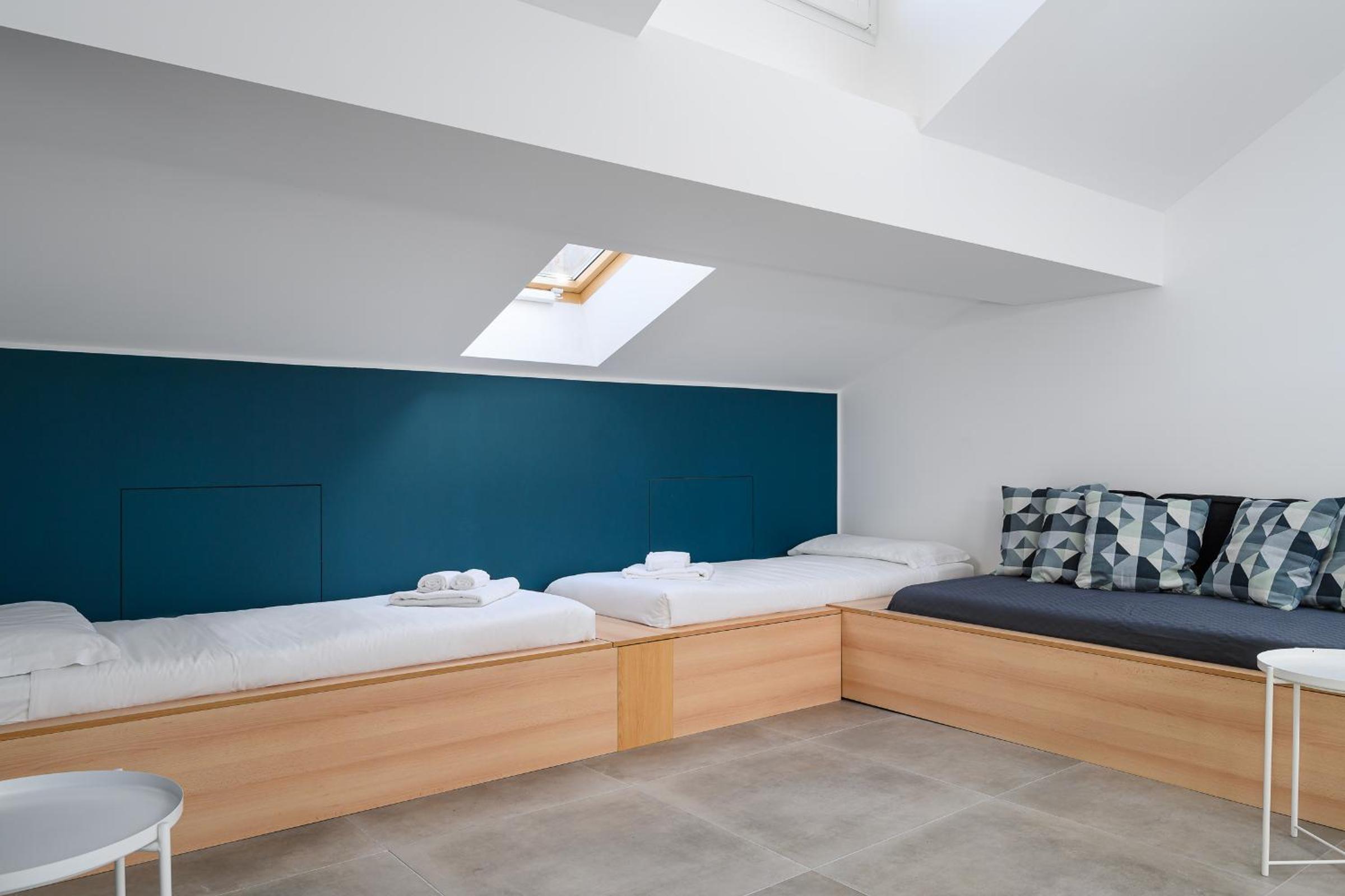 Design Attic porta venezia centrale 65m2 - self check-in