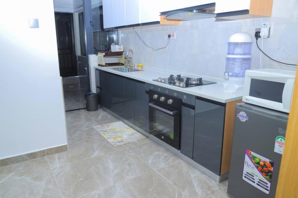 Kilimani Executive 2 bedroom apartment with gym view 5