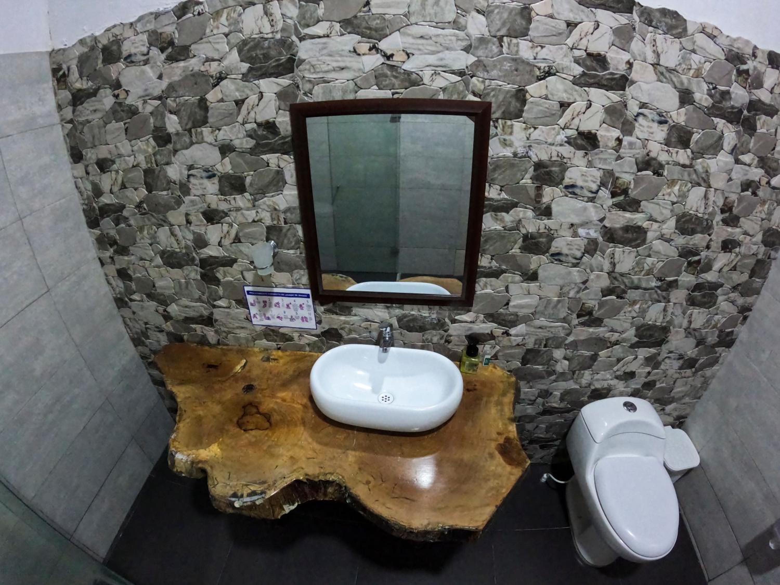 EcoHostal Rio Piedra