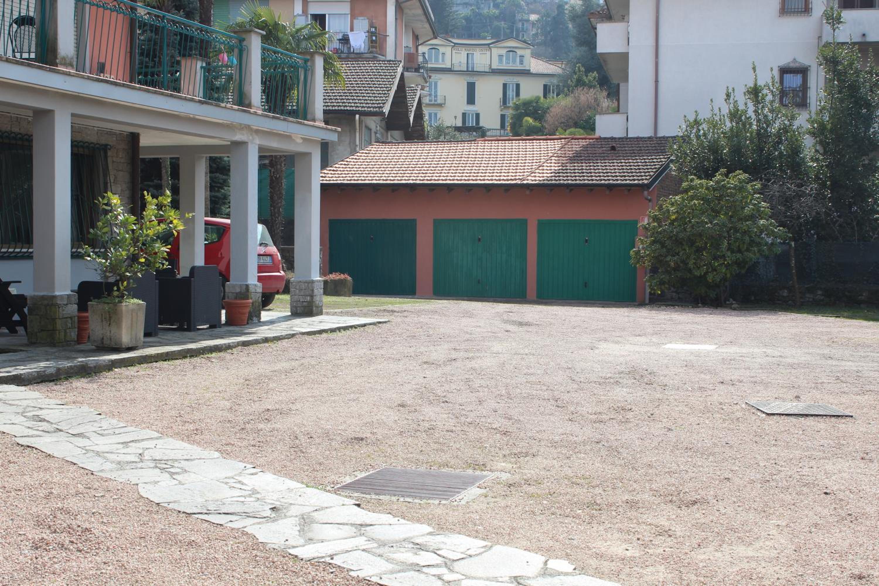 Casa PG en Stresa — parking