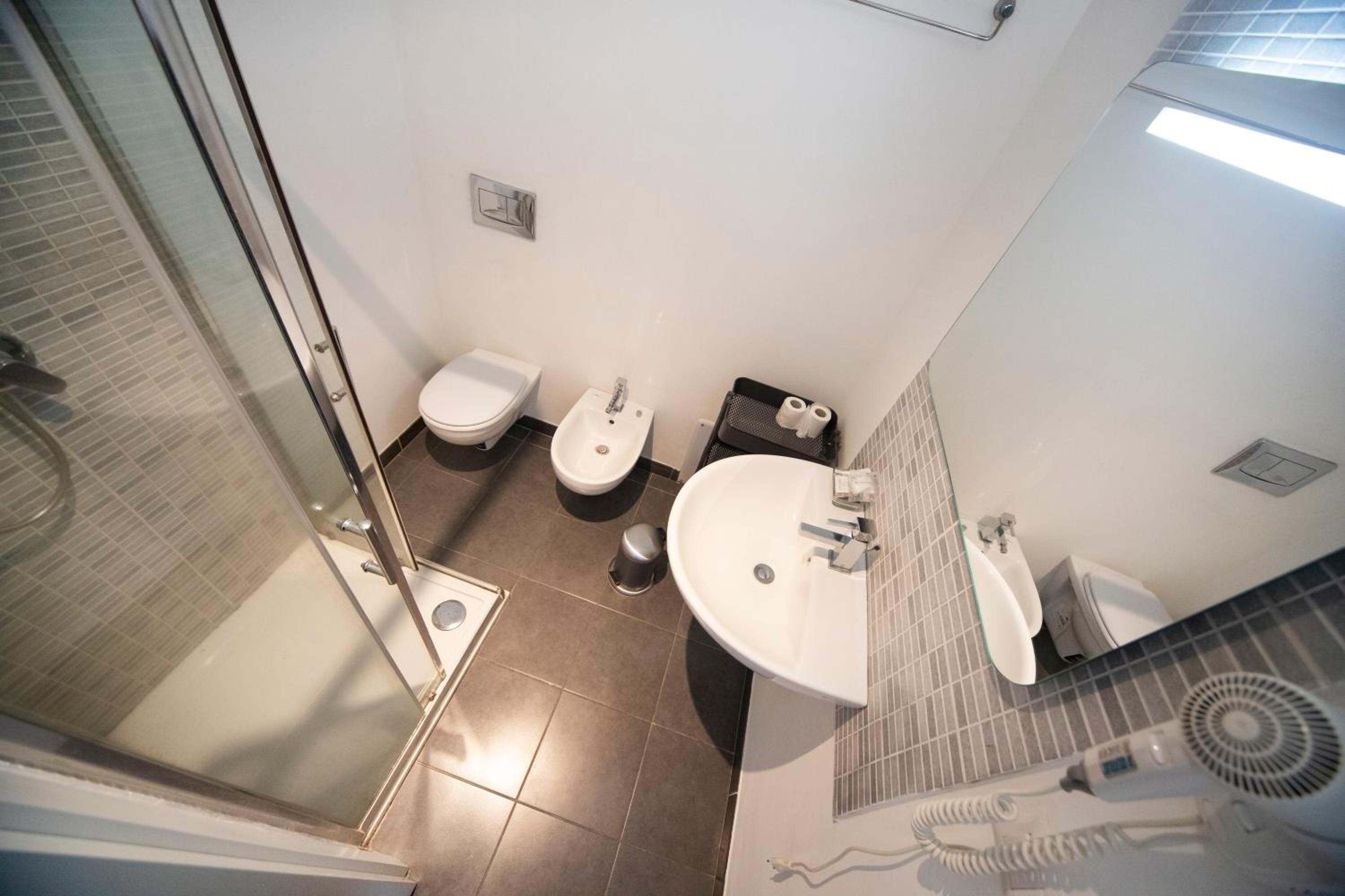 Zurria Rooms en Catania — bathroom
