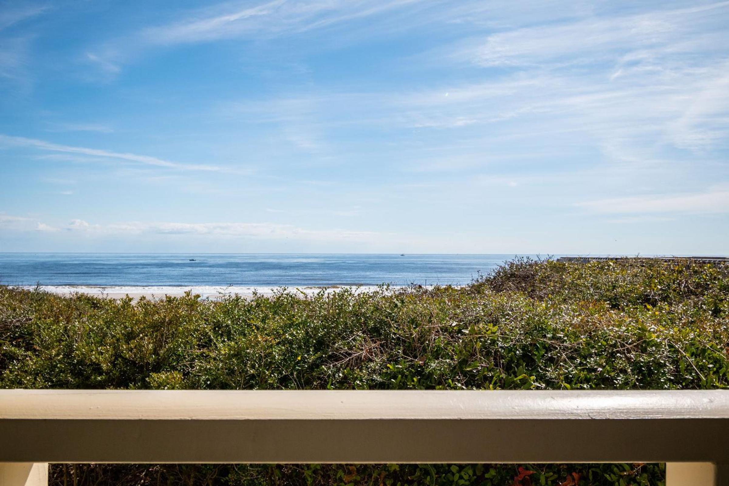 Sandy Shore by Oak Island Accommodations view 2