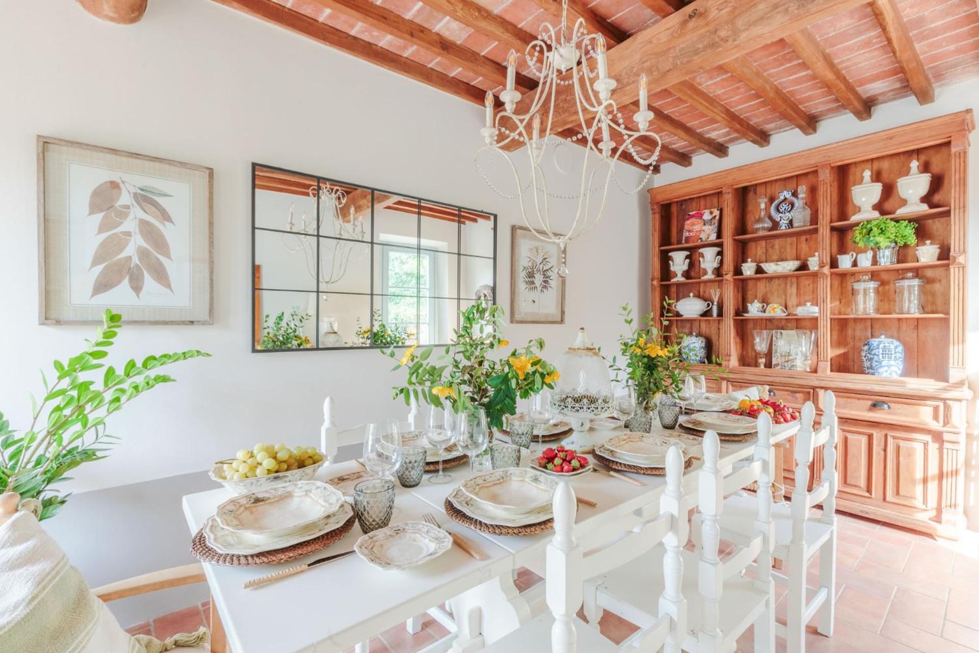 Villa Veranda, a Romantic Farmhouse with Pool
