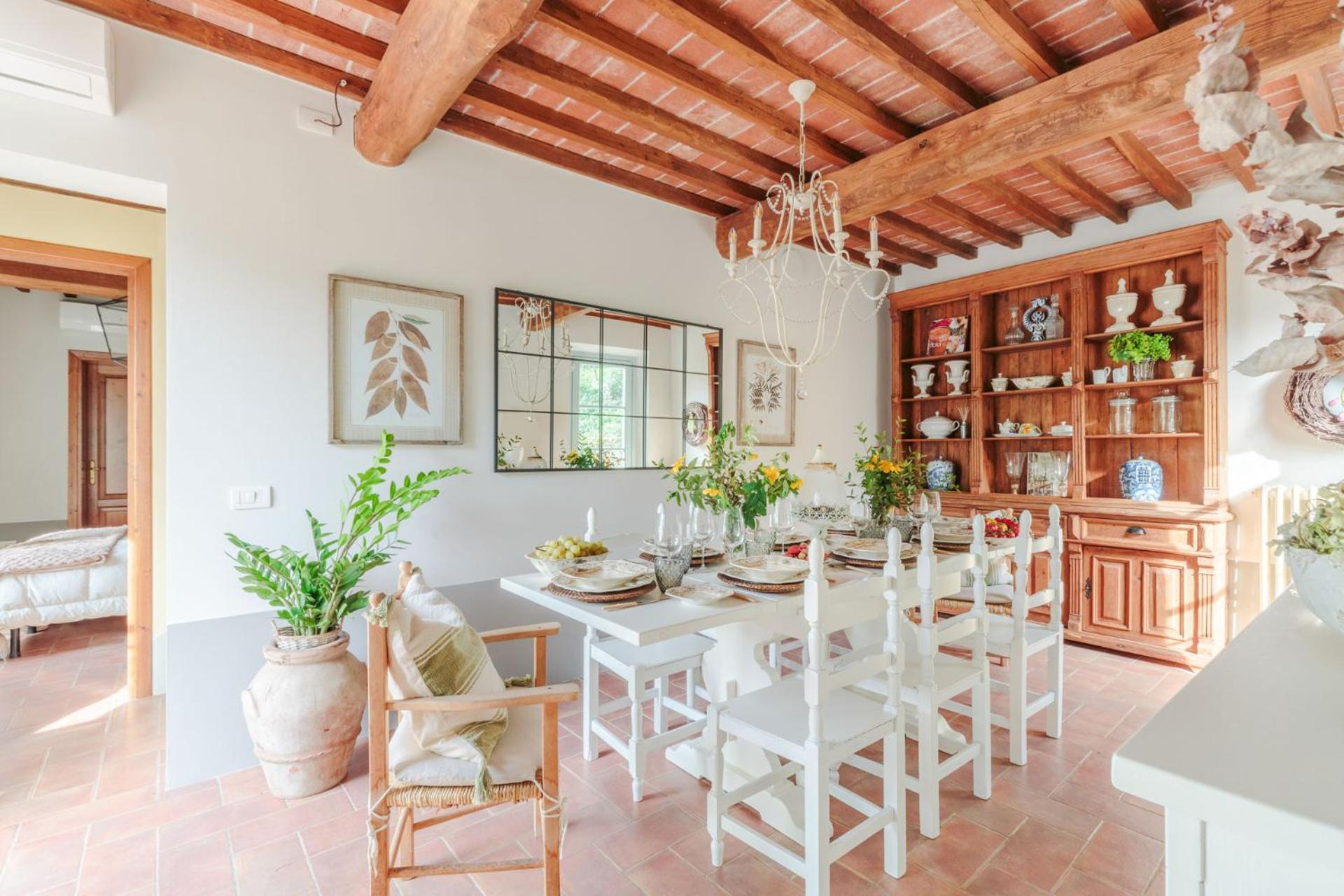Villa Veranda, a Romantic Farmhouse with Pool