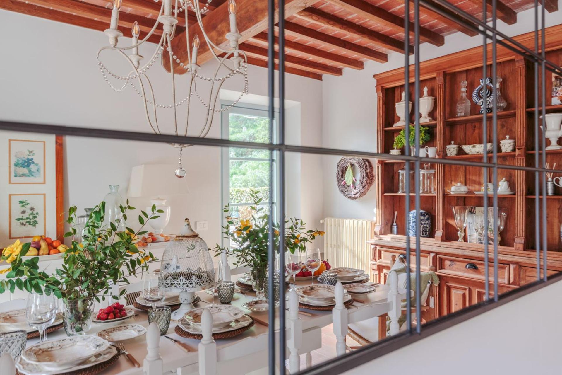 Villa Veranda, a Romantic Farmhouse with Pool