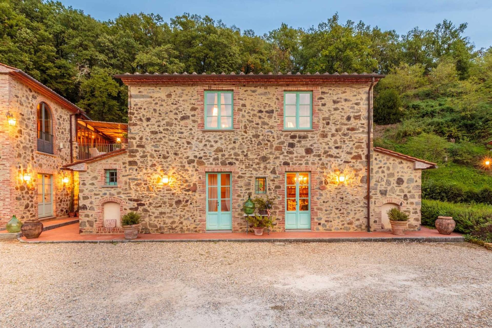 Villa Veranda, a Romantic Farmhouse with Pool