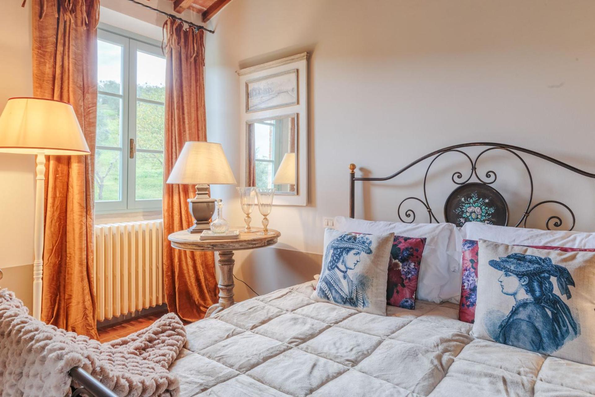 Villa Veranda, a Romantic Farmhouse with Pool