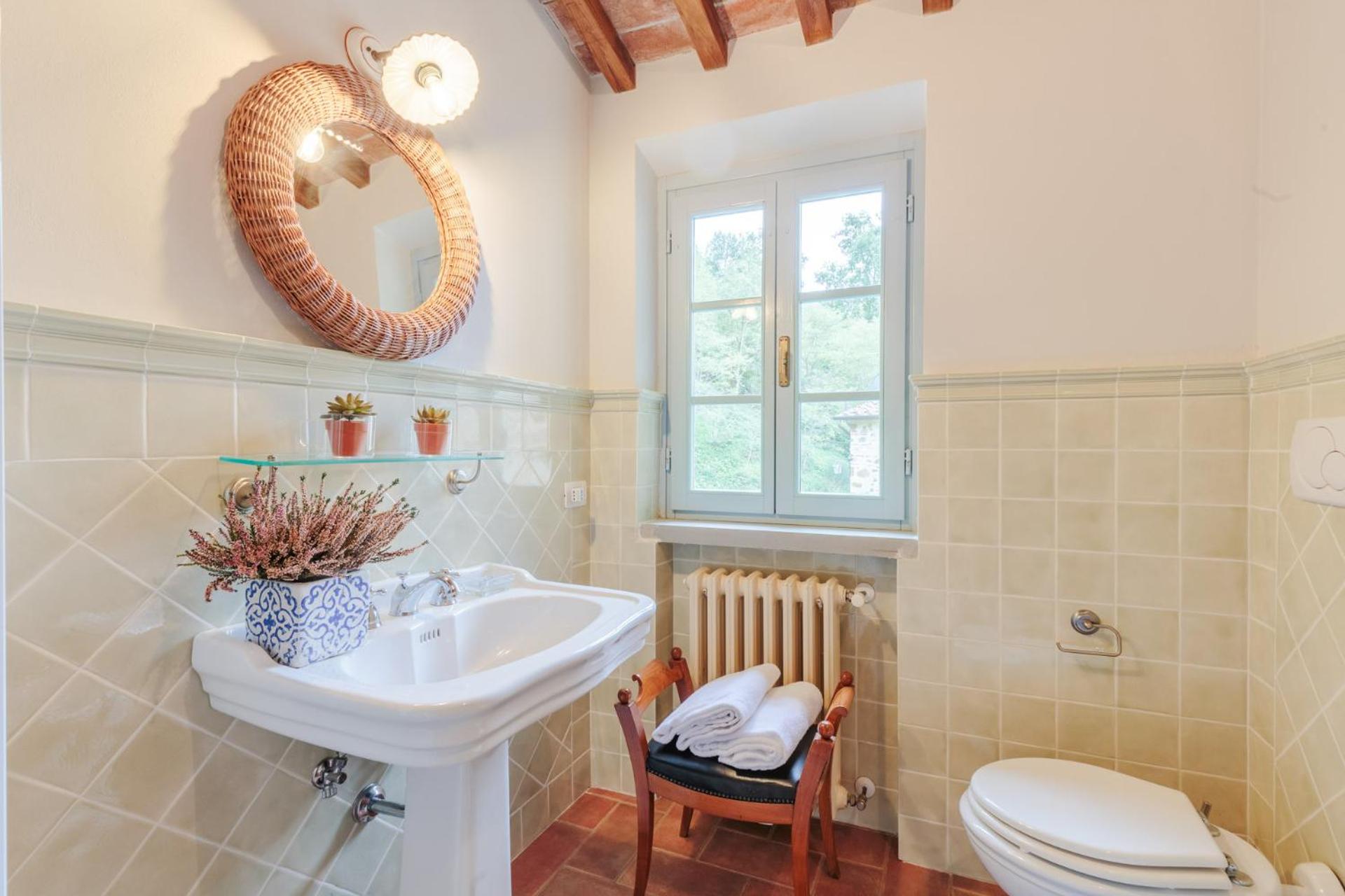 Villa Veranda, a Romantic Farmhouse with Pool