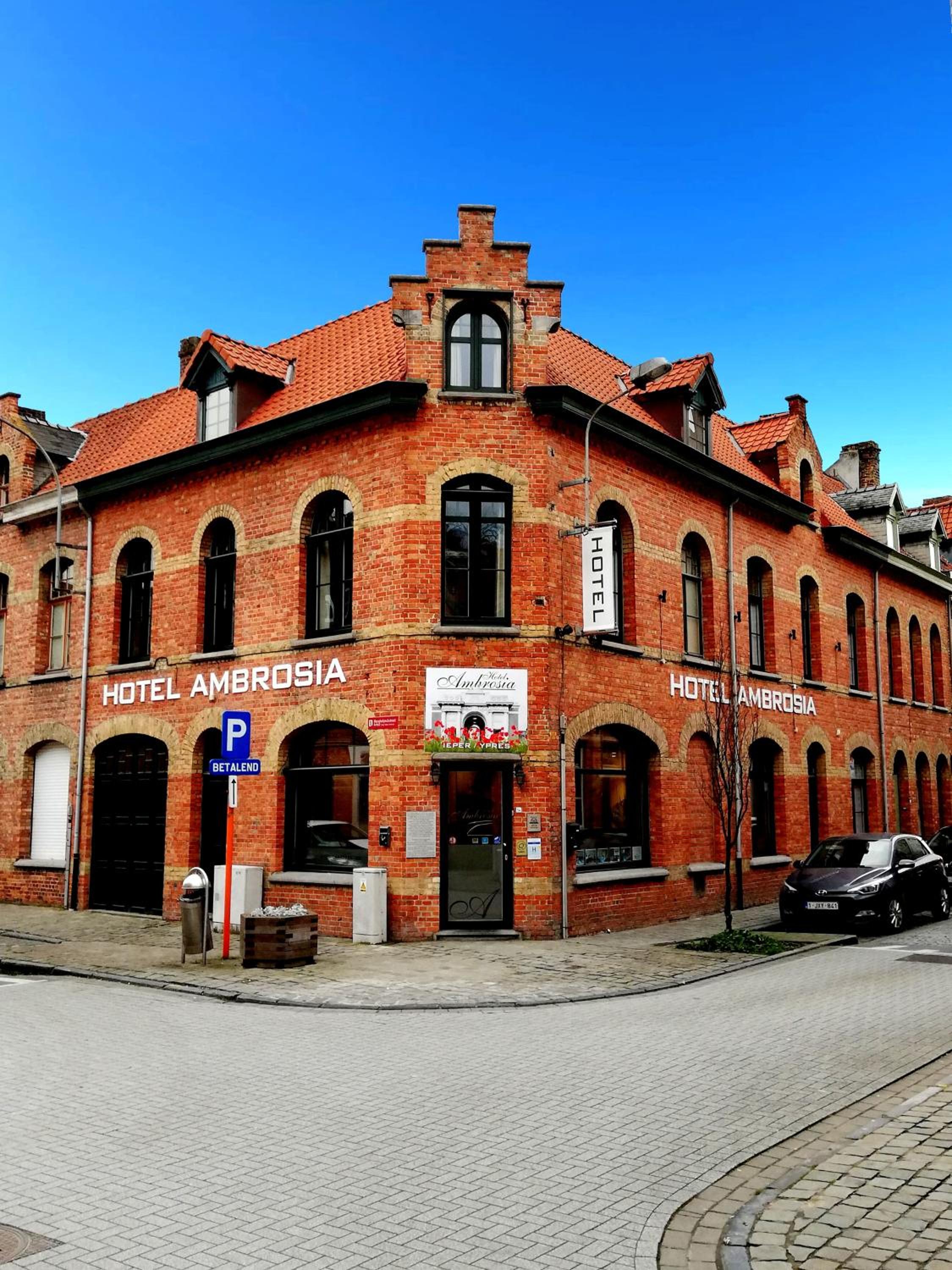 Hotel Ambrosia - Image 1