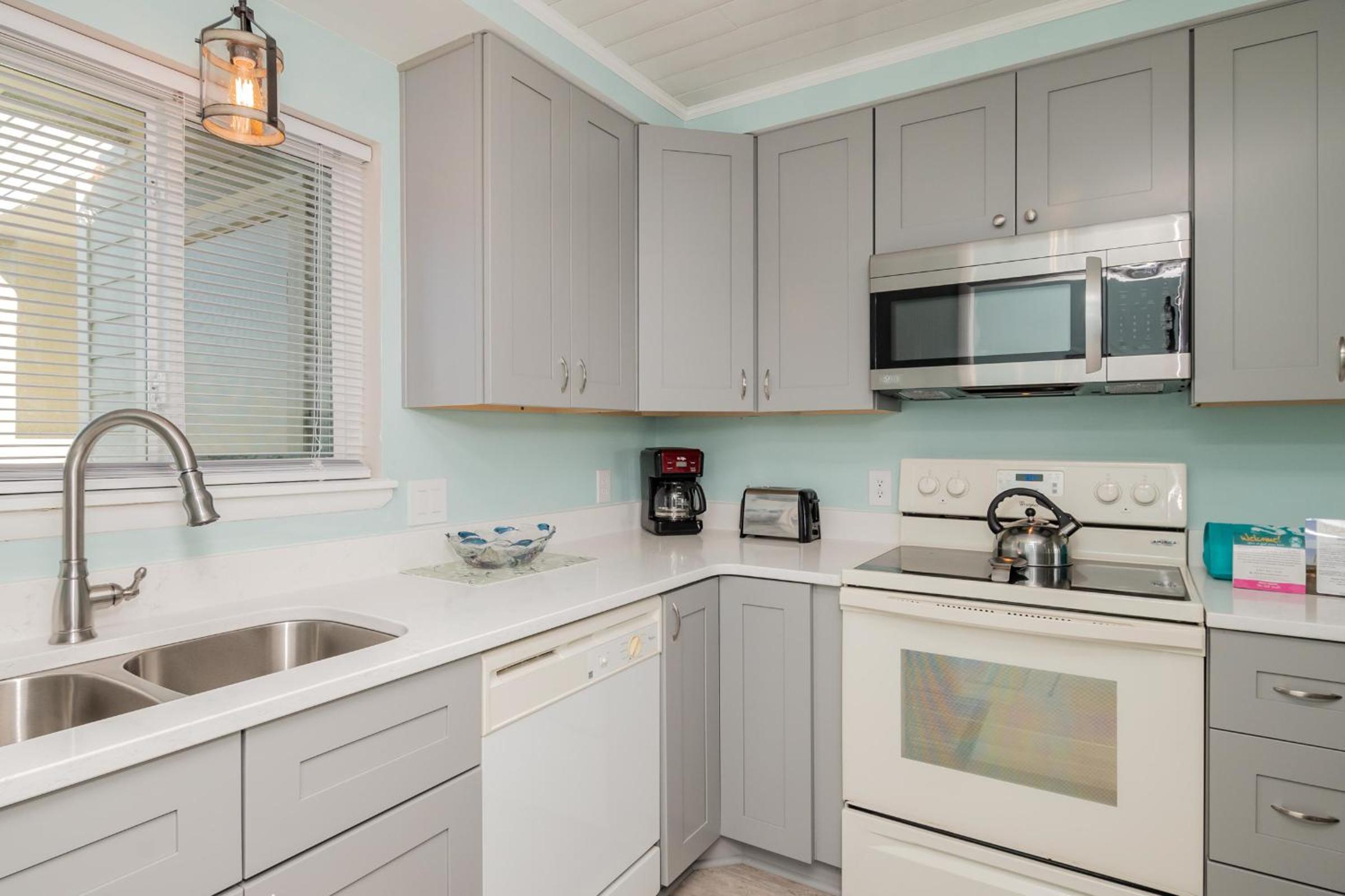 The Breeze by Oak Island Accommodations