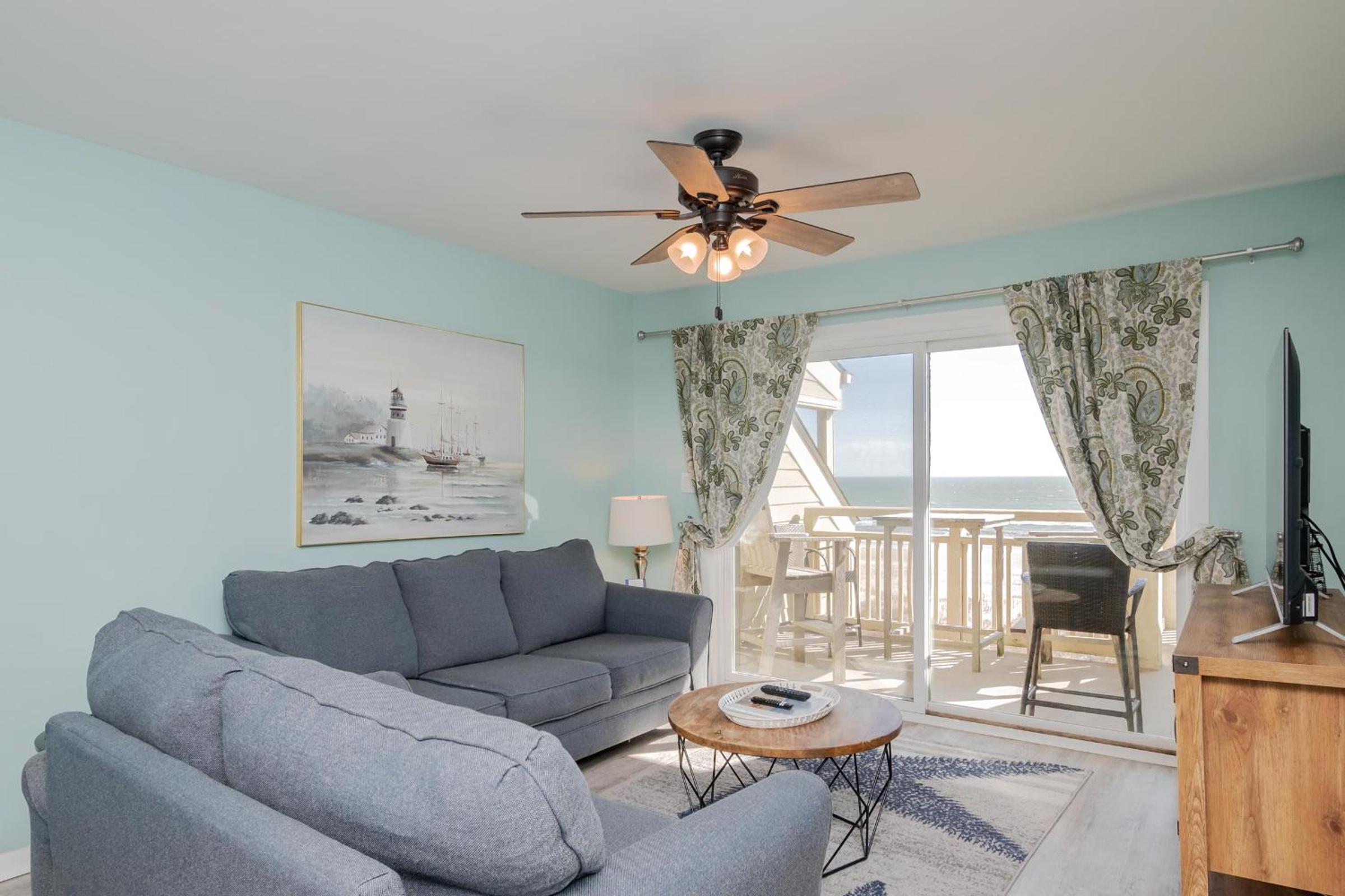 The Breeze by Oak Island Accommodations