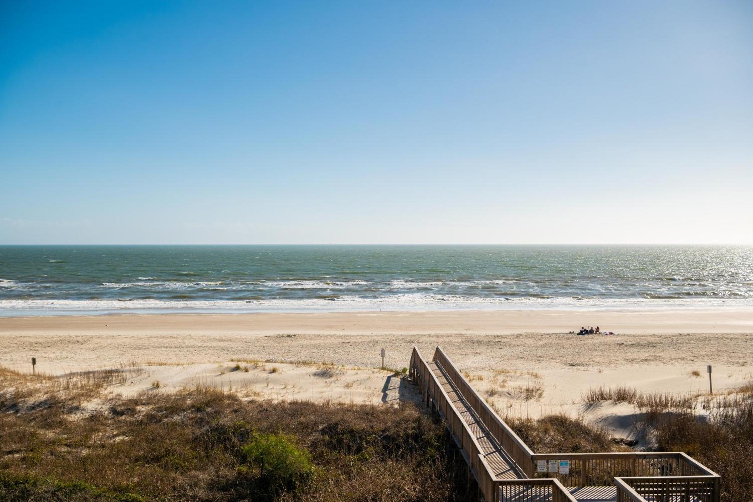 The Breeze by Oak Island Accommodations