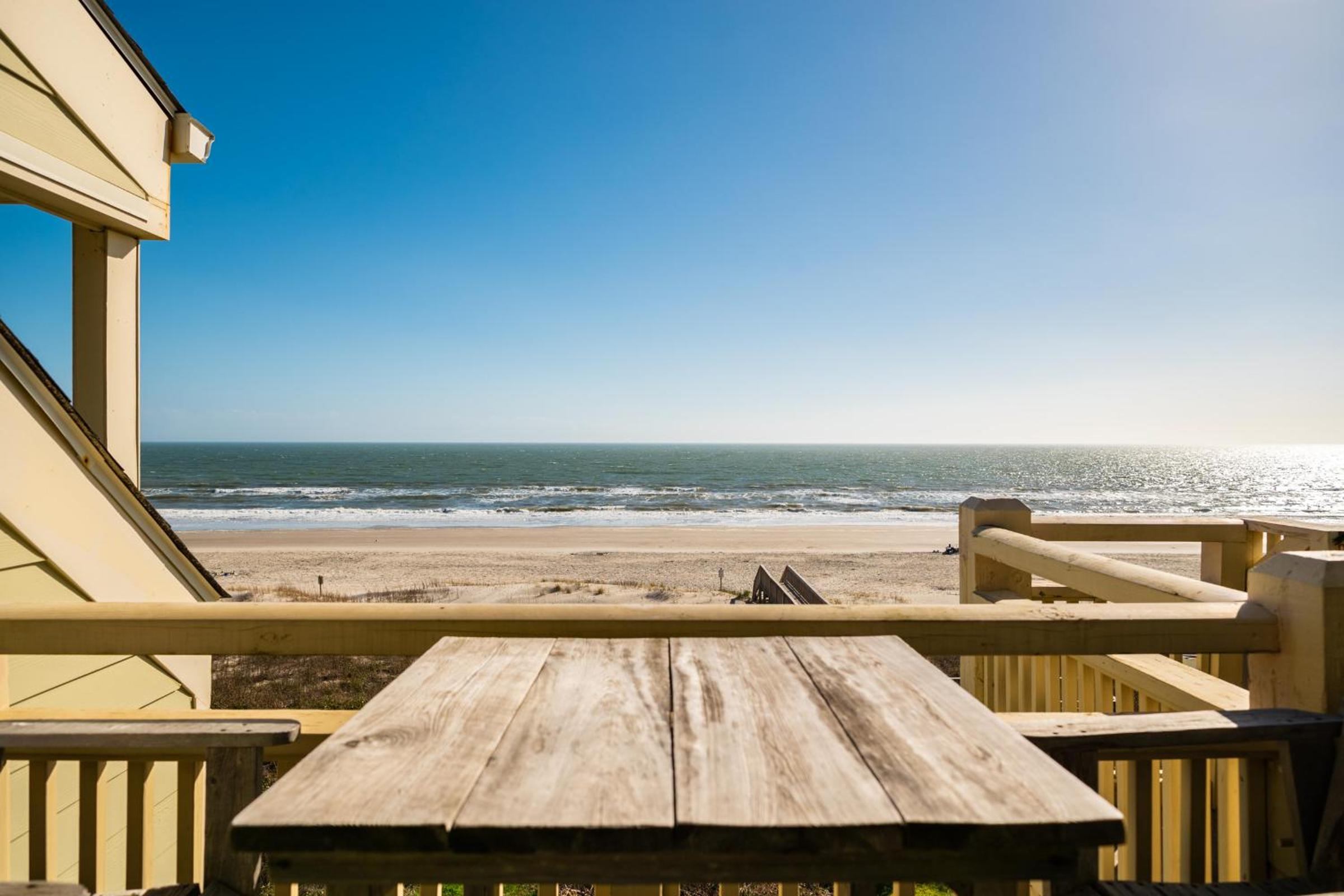 The Breeze by Oak Island Accommodations