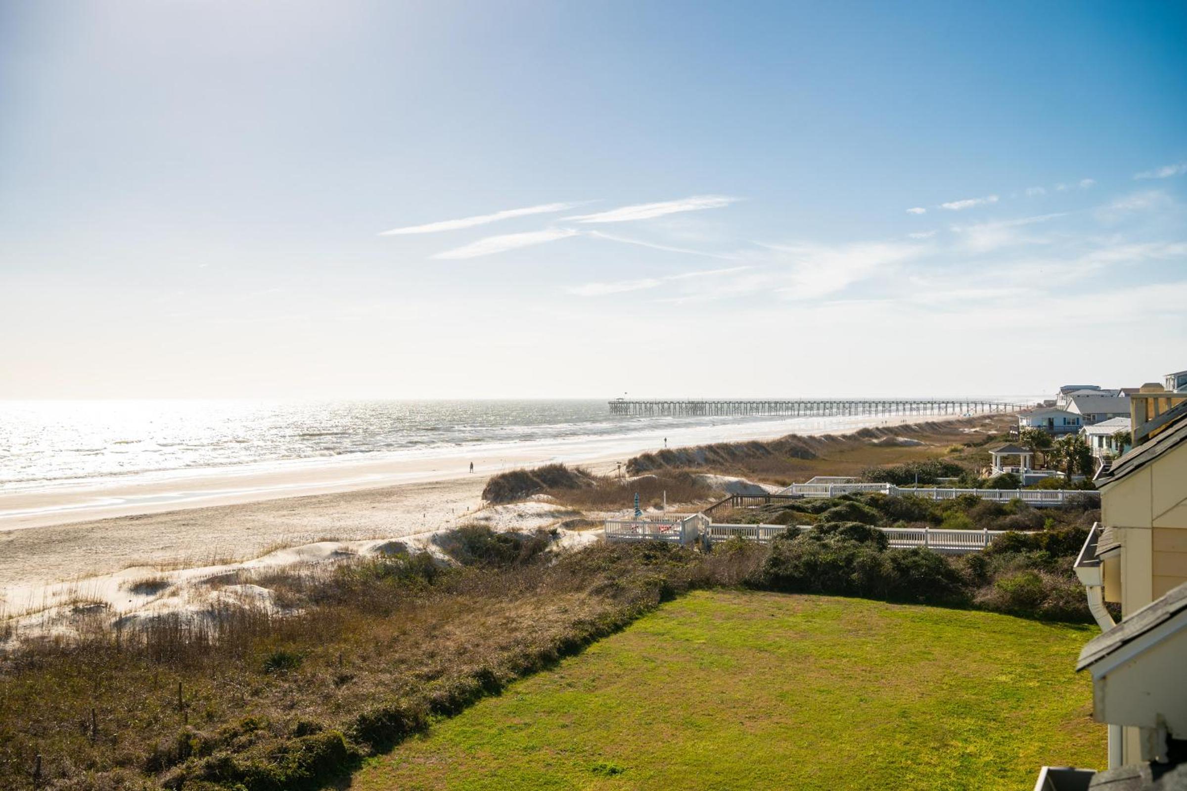 The Breeze by Oak Island Accommodations