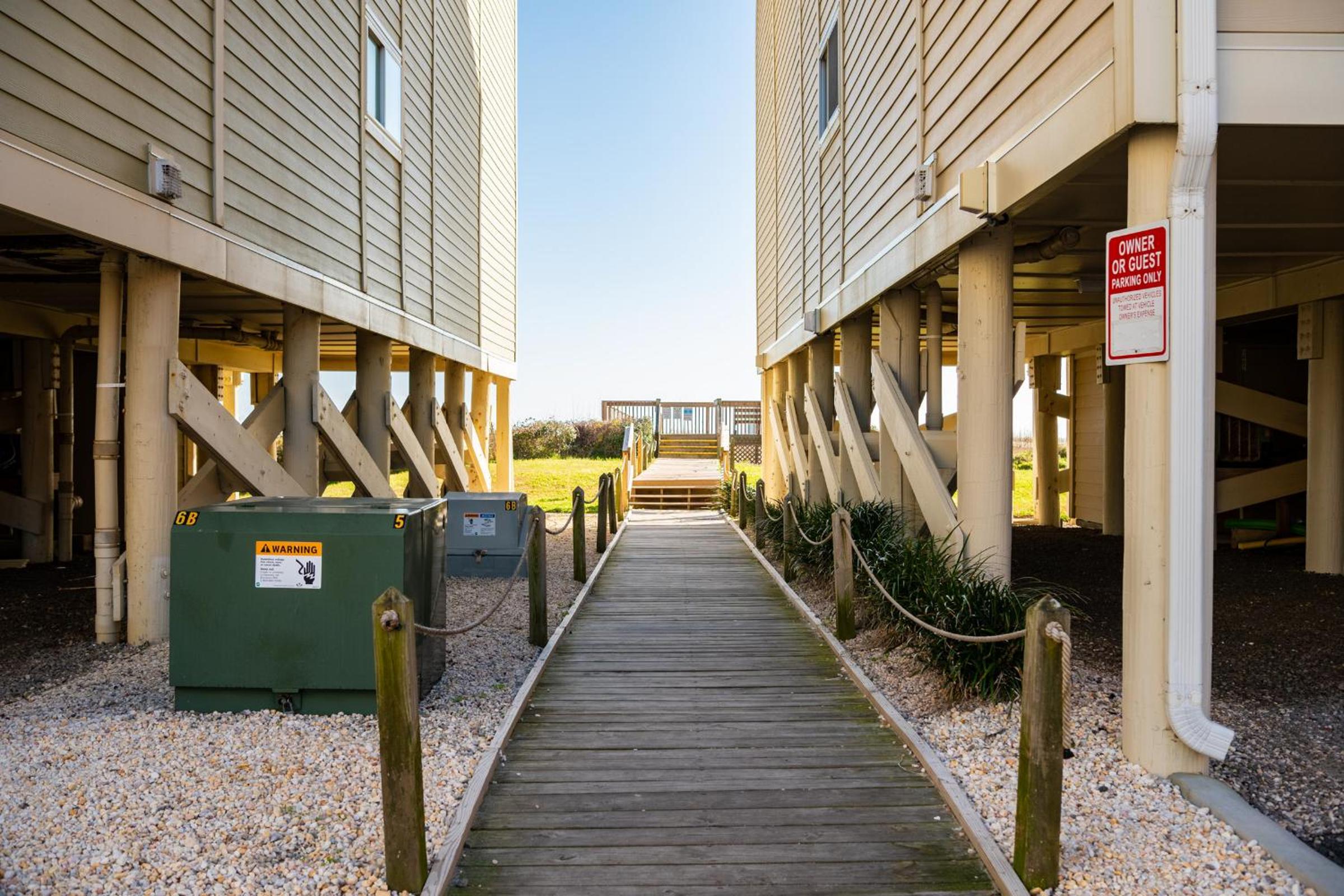 The Breeze by Oak Island Accommodations