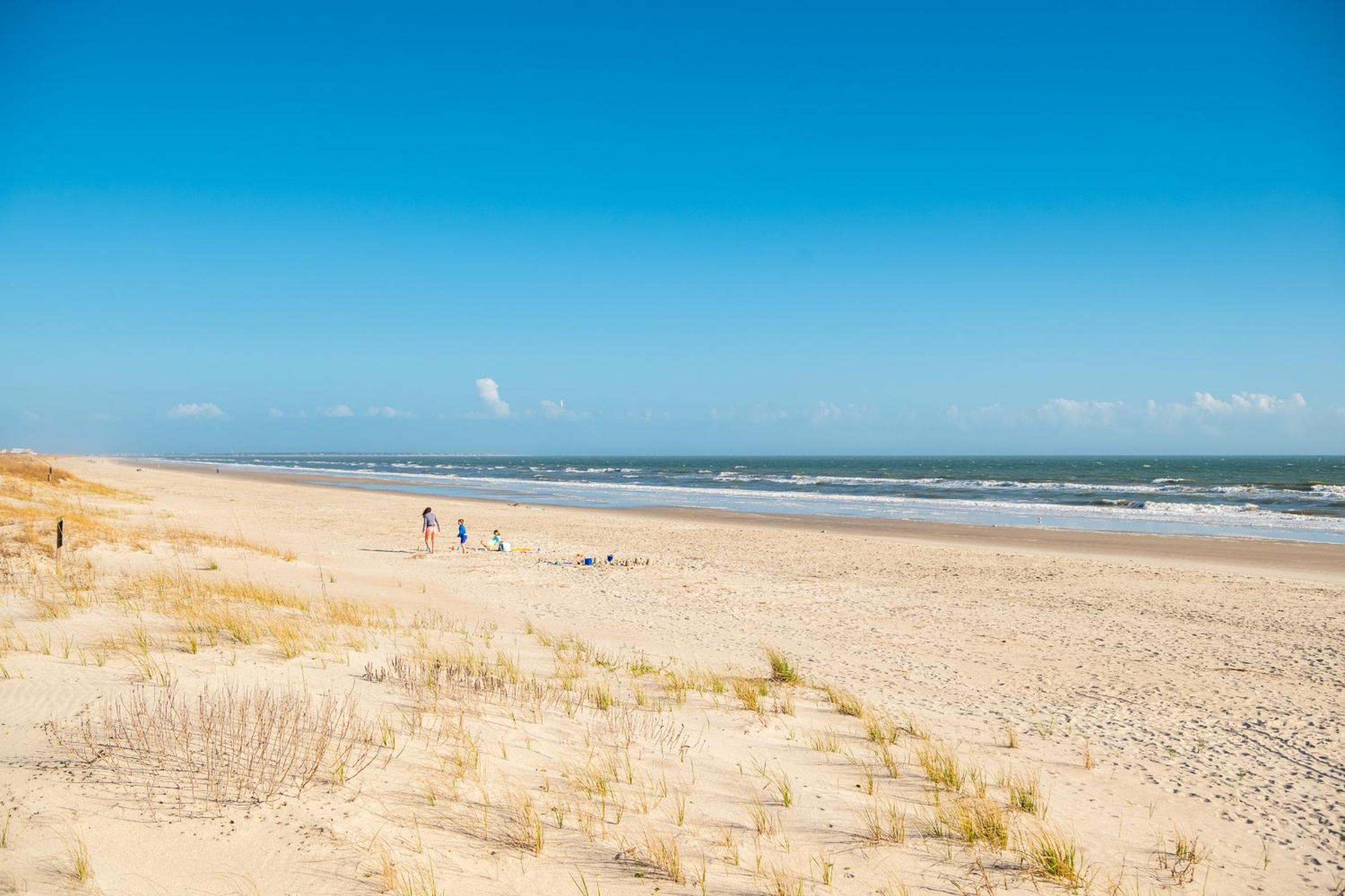 The Breeze by Oak Island Accommodations